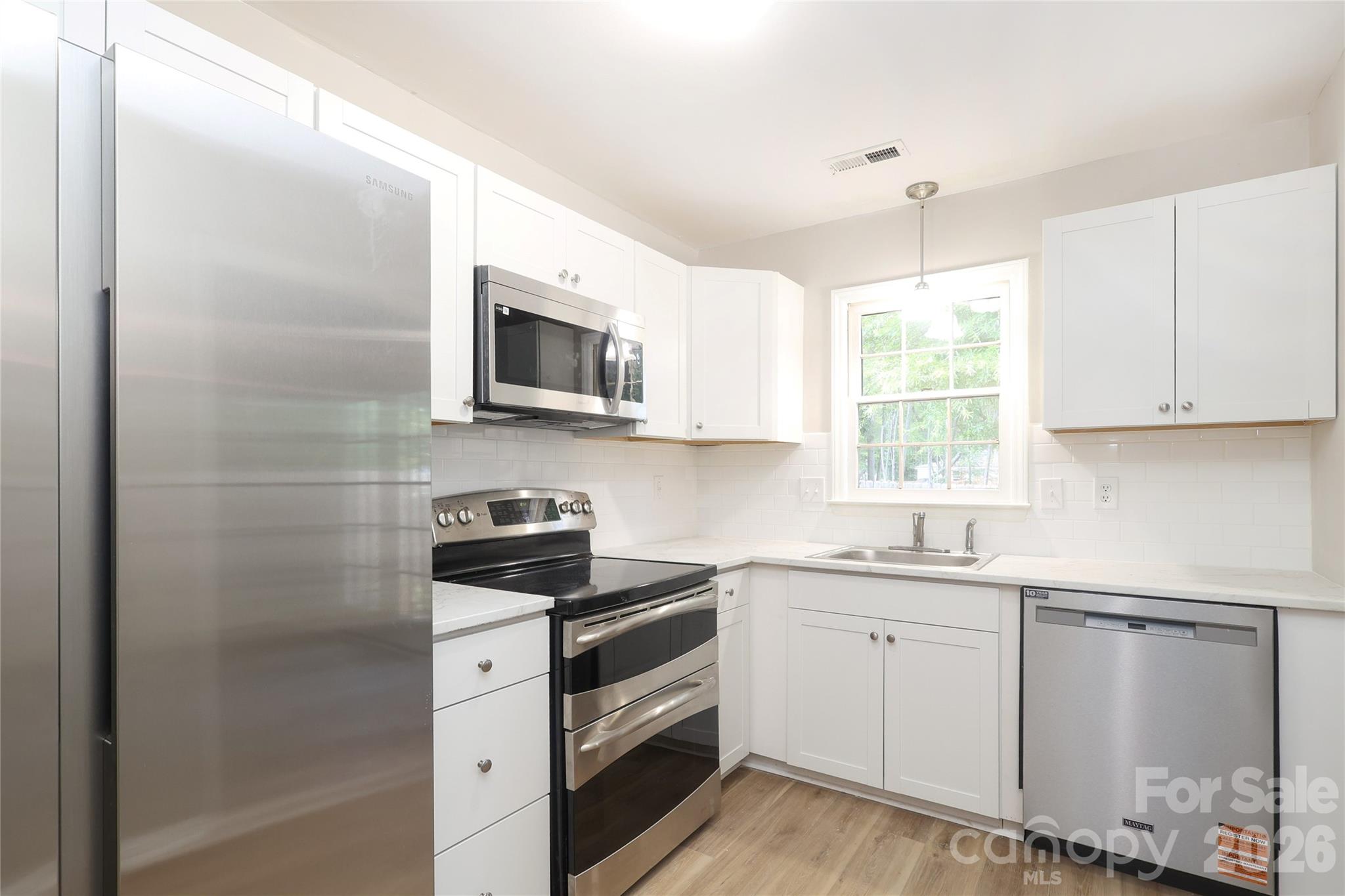 1214 E Franklin Boulevard A Property Photo 11