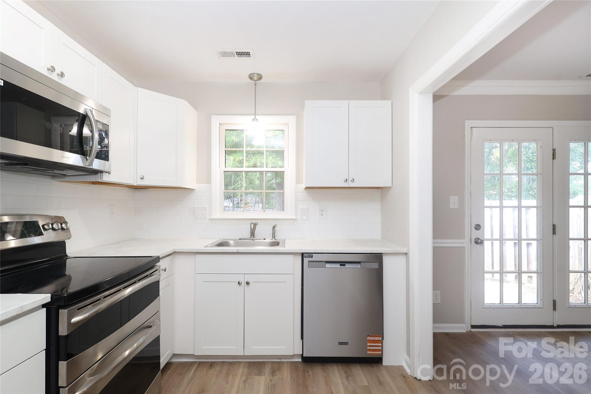 1214 E Franklin Boulevard A Property Photo 12