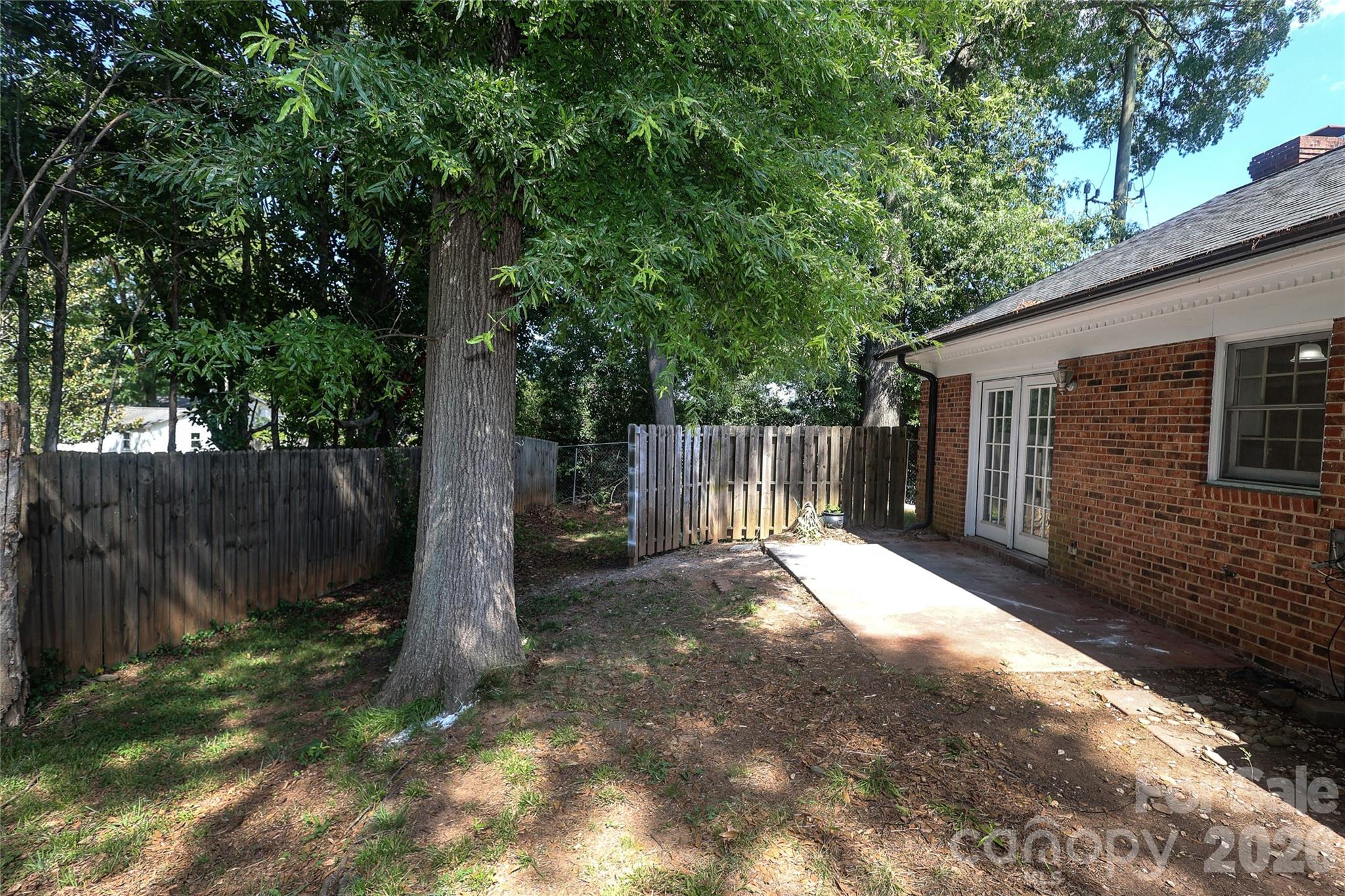 1214 E Franklin Boulevard A Property Photo 26
