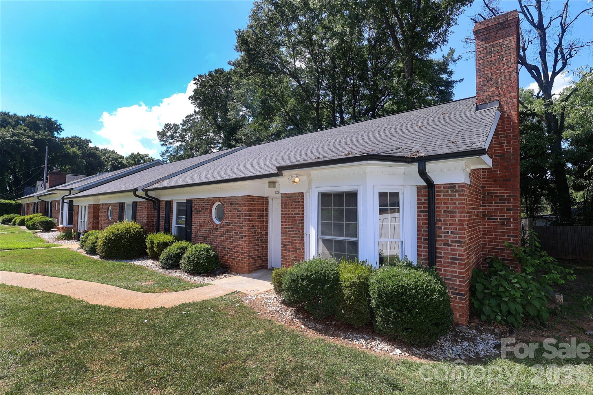 1214 E Franklin Boulevard A Property Photo 27
