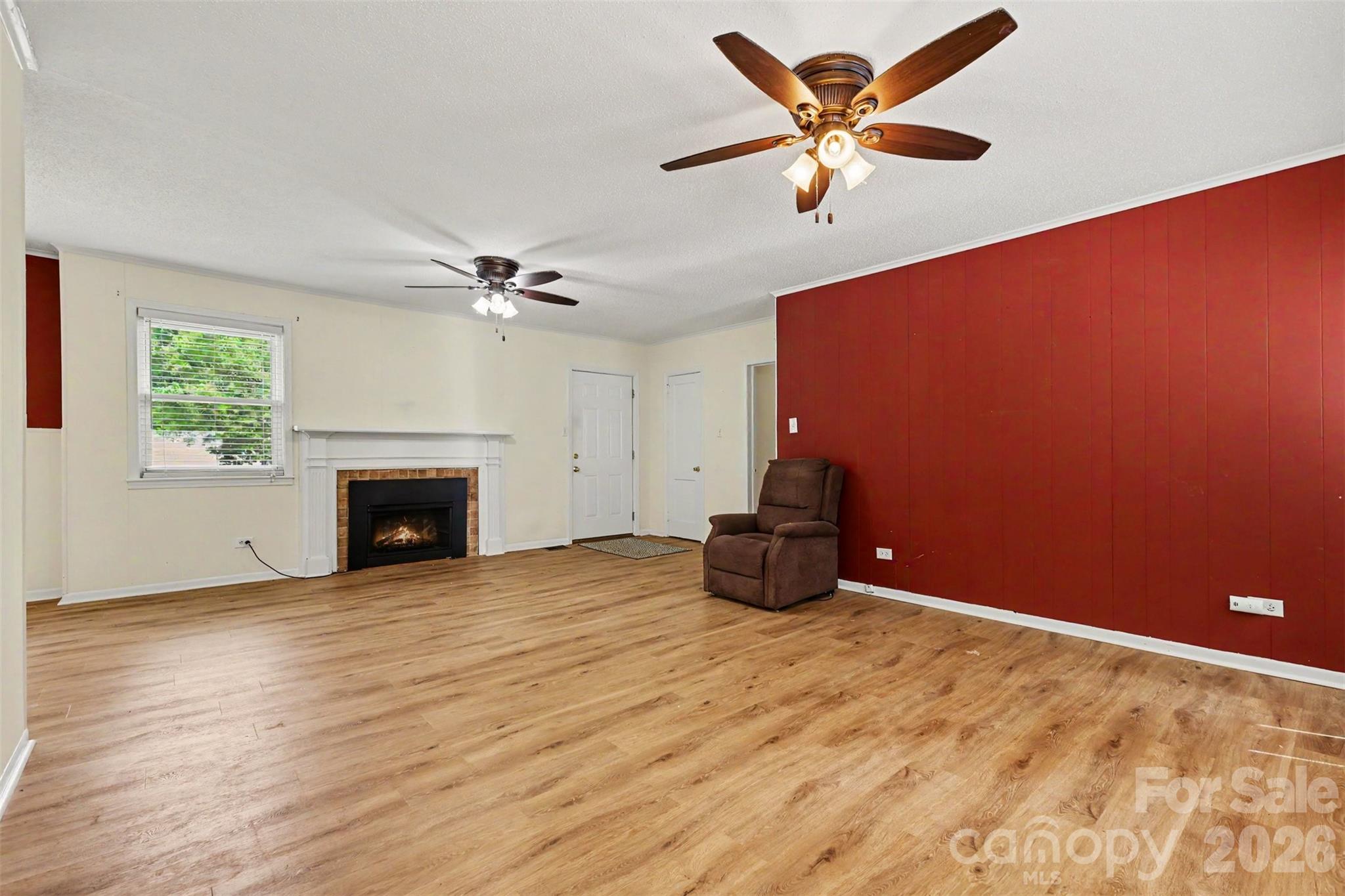 217 Oakwood Avenue Property Photo 5