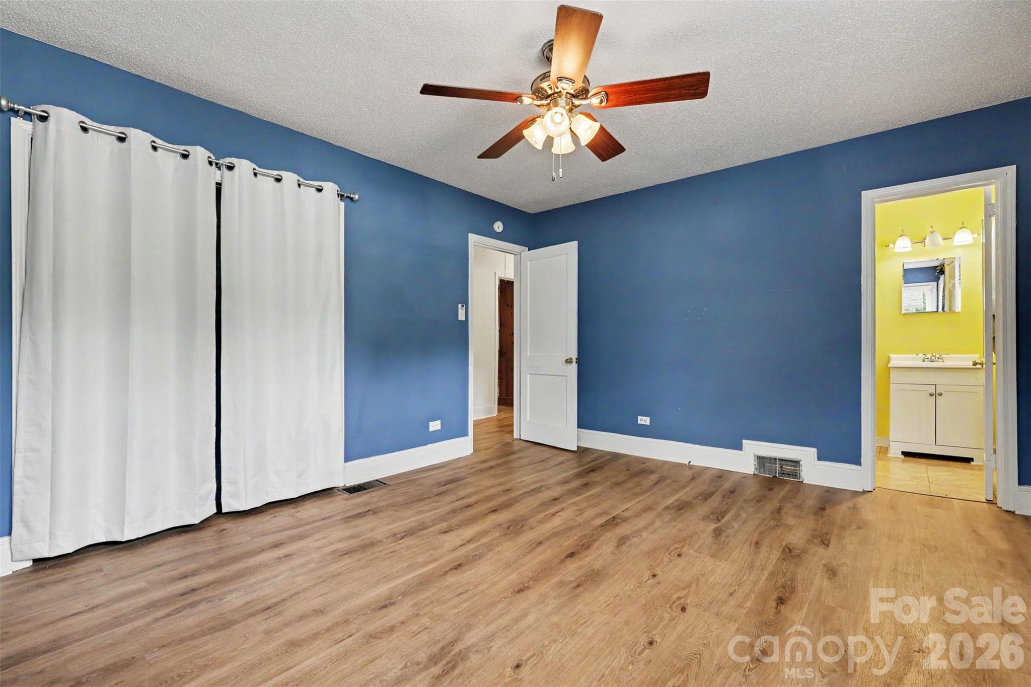 217 Oakwood Avenue Property Photo 23
