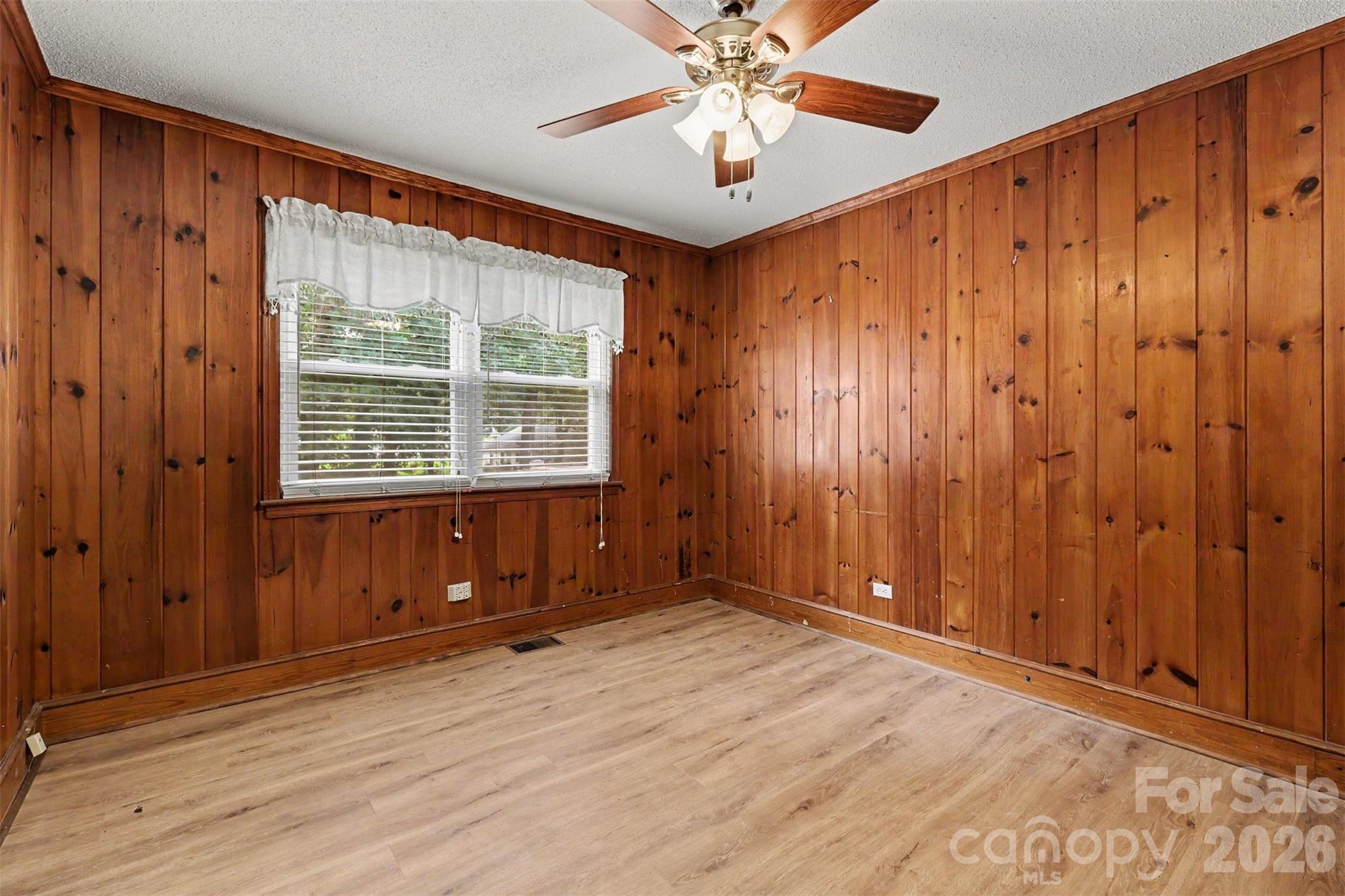 217 Oakwood Avenue Property Photo 35