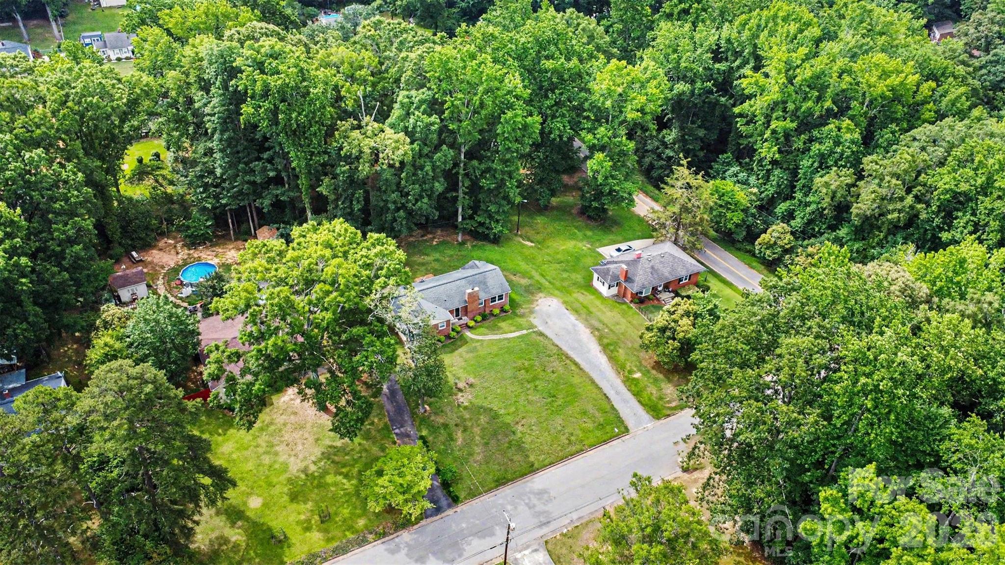 217 Oakwood Avenue Property Photo 45