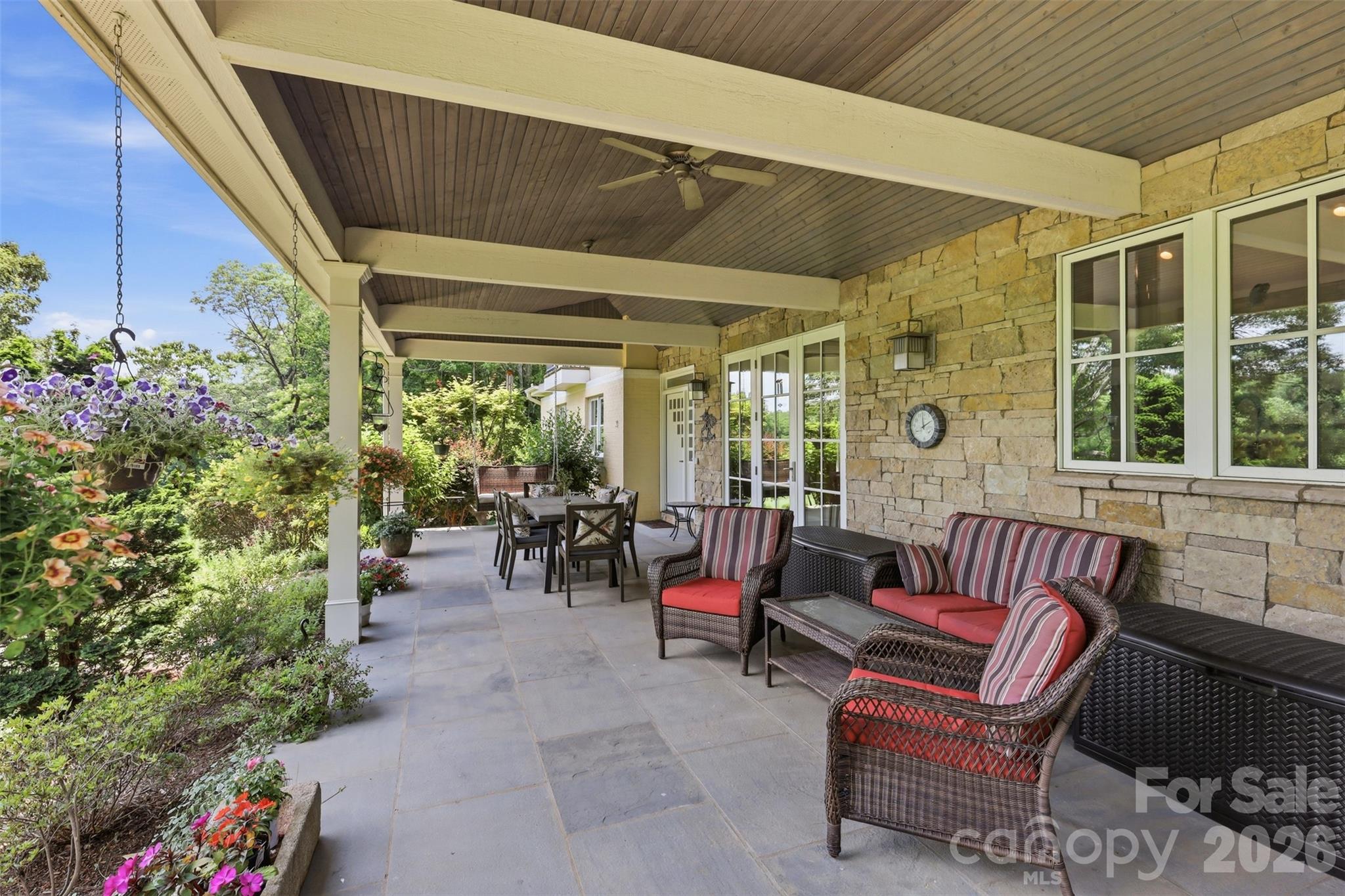 811 Butter Street Property Photo 2