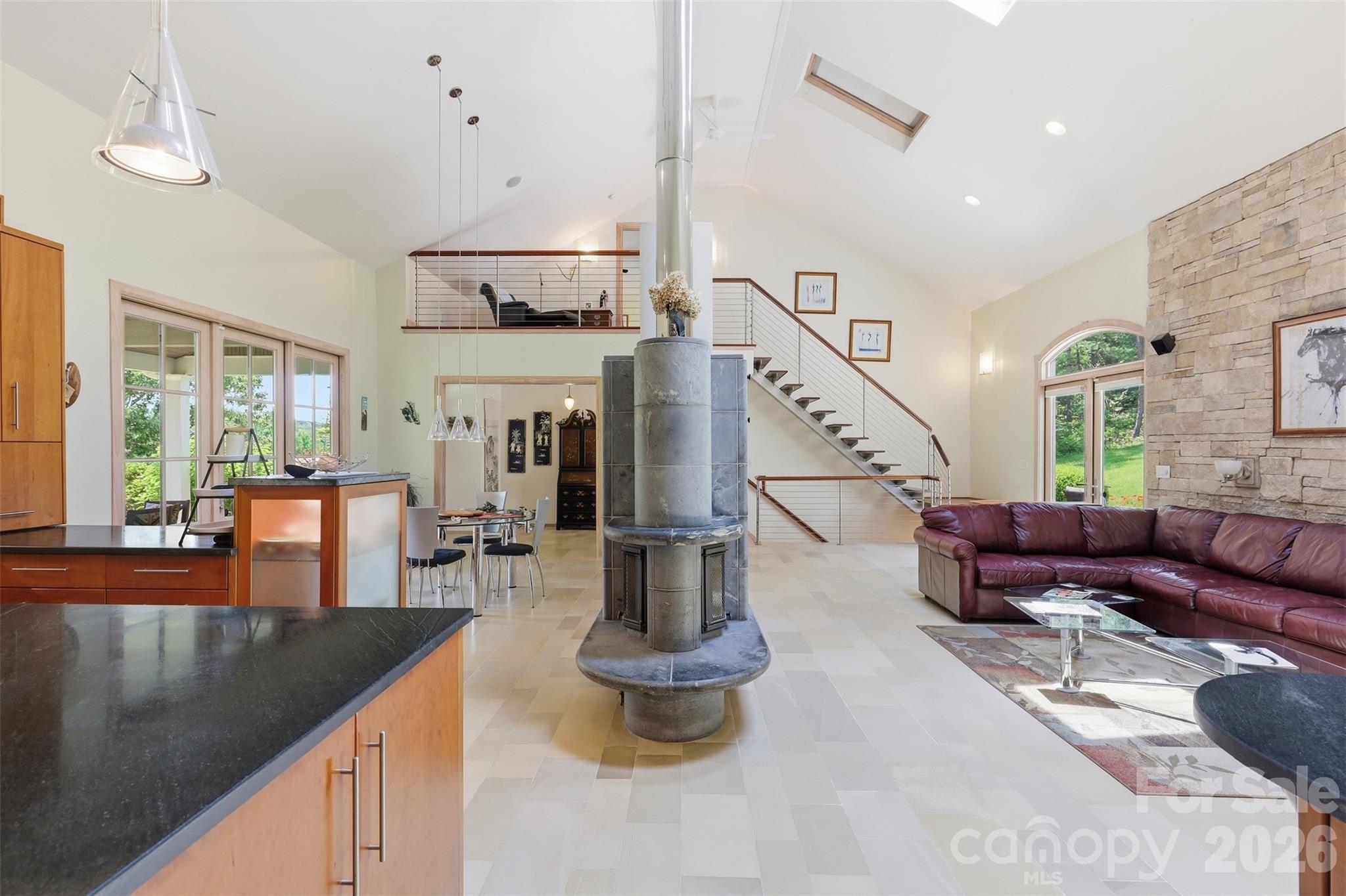 811 Butter Street Property Photo 13