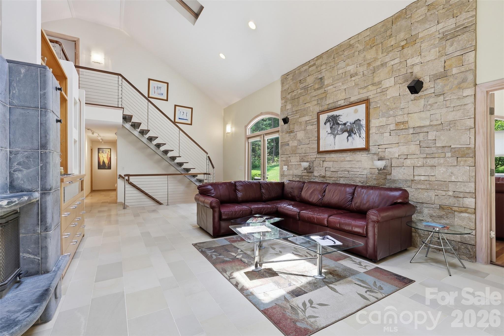 811 Butter Street Property Photo 14