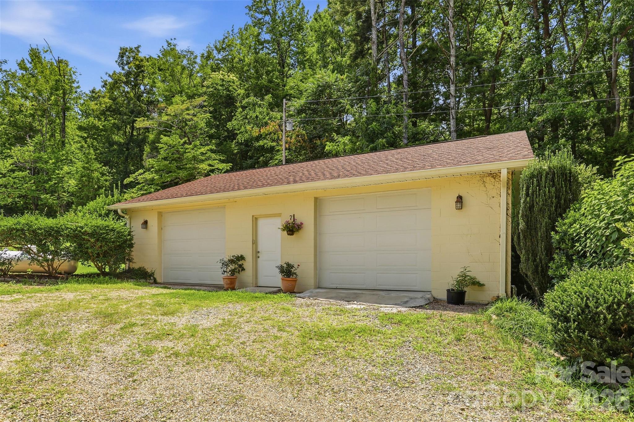 811 Butter Street Property Photo 45