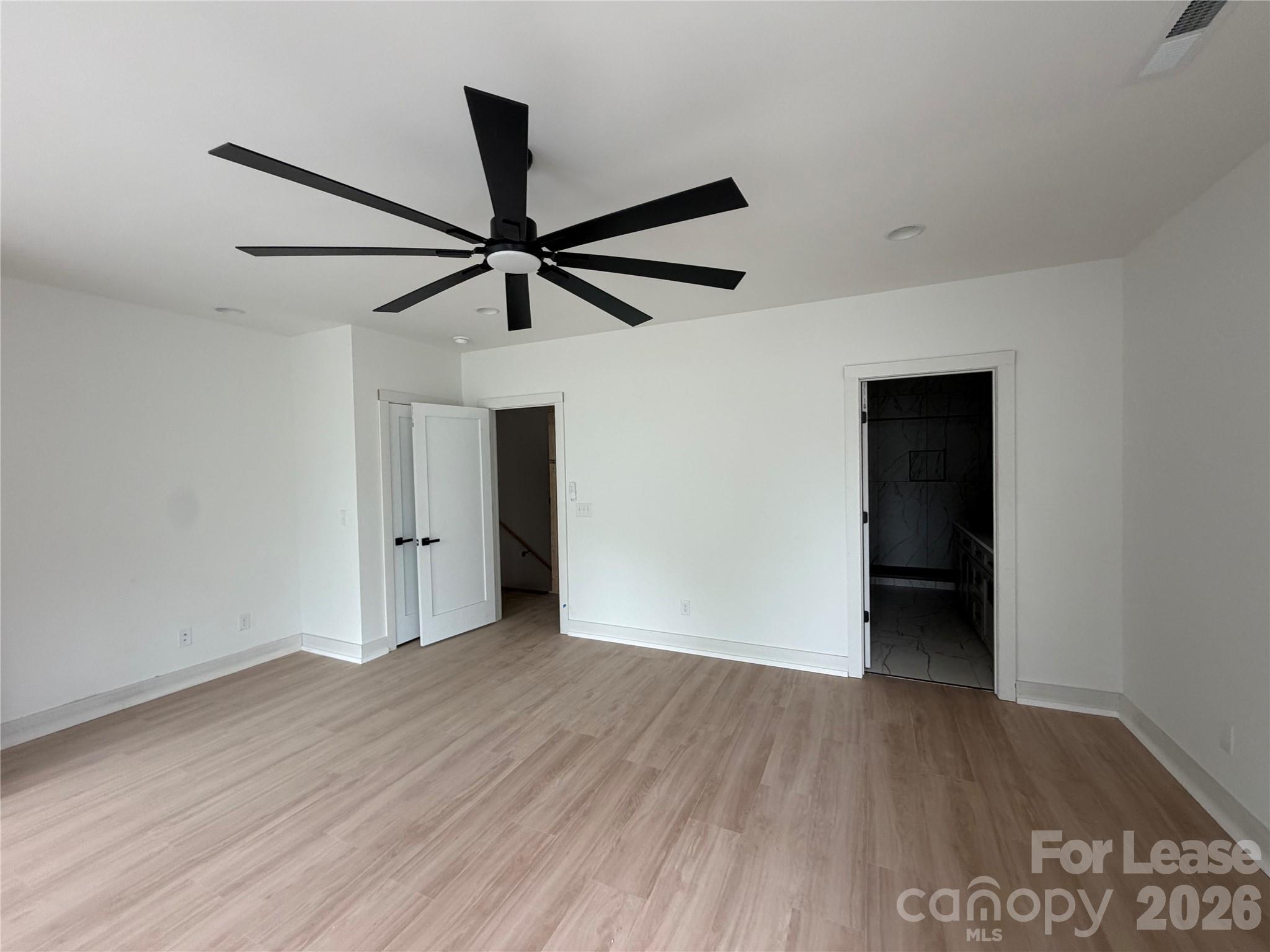212 Smallwood Street A Property Photo 8