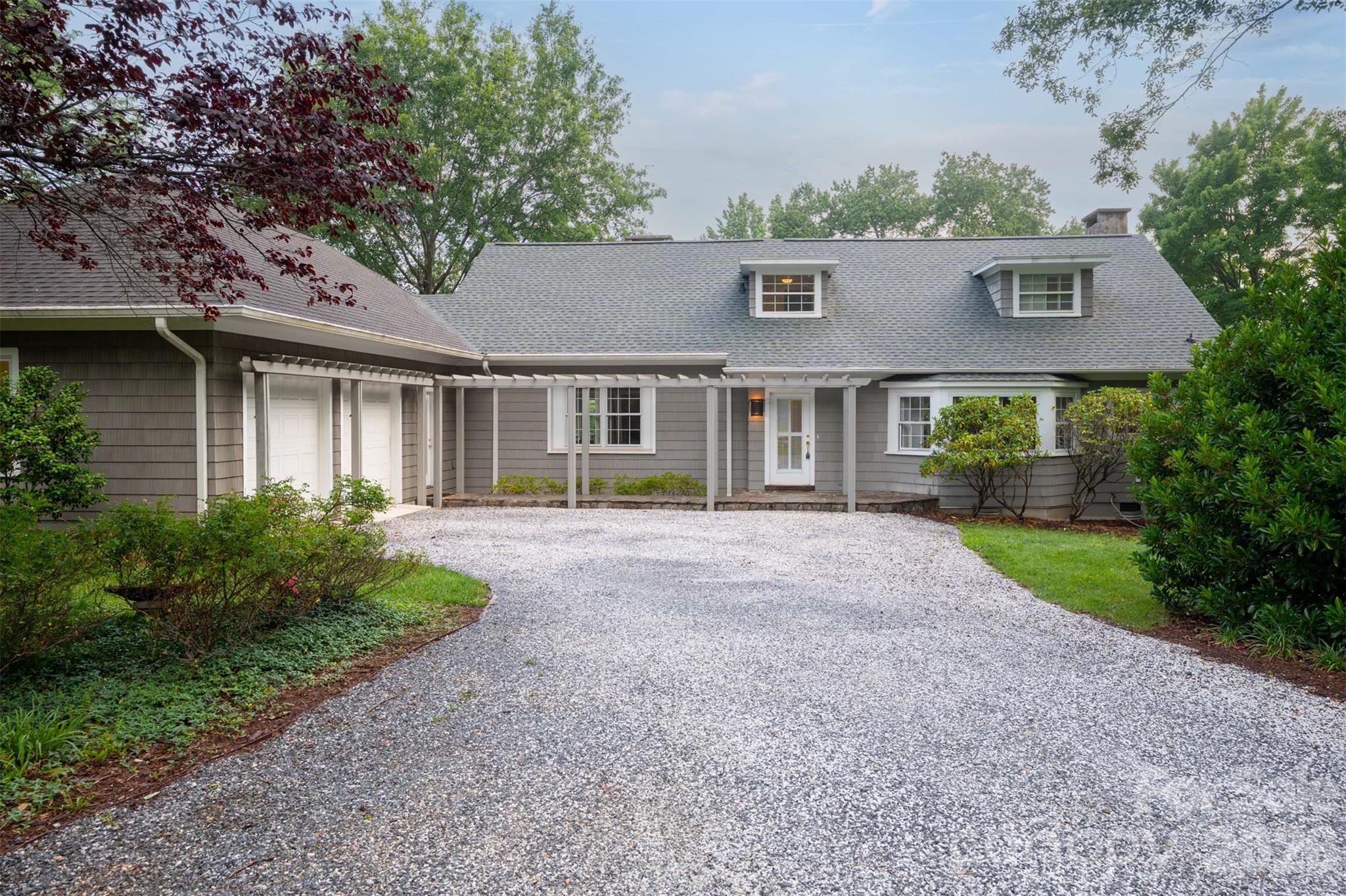 55 First Street Property Photo 1