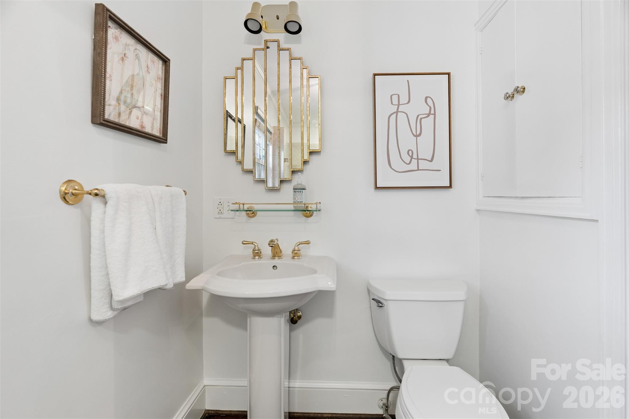 55 First Street Property Photo 15