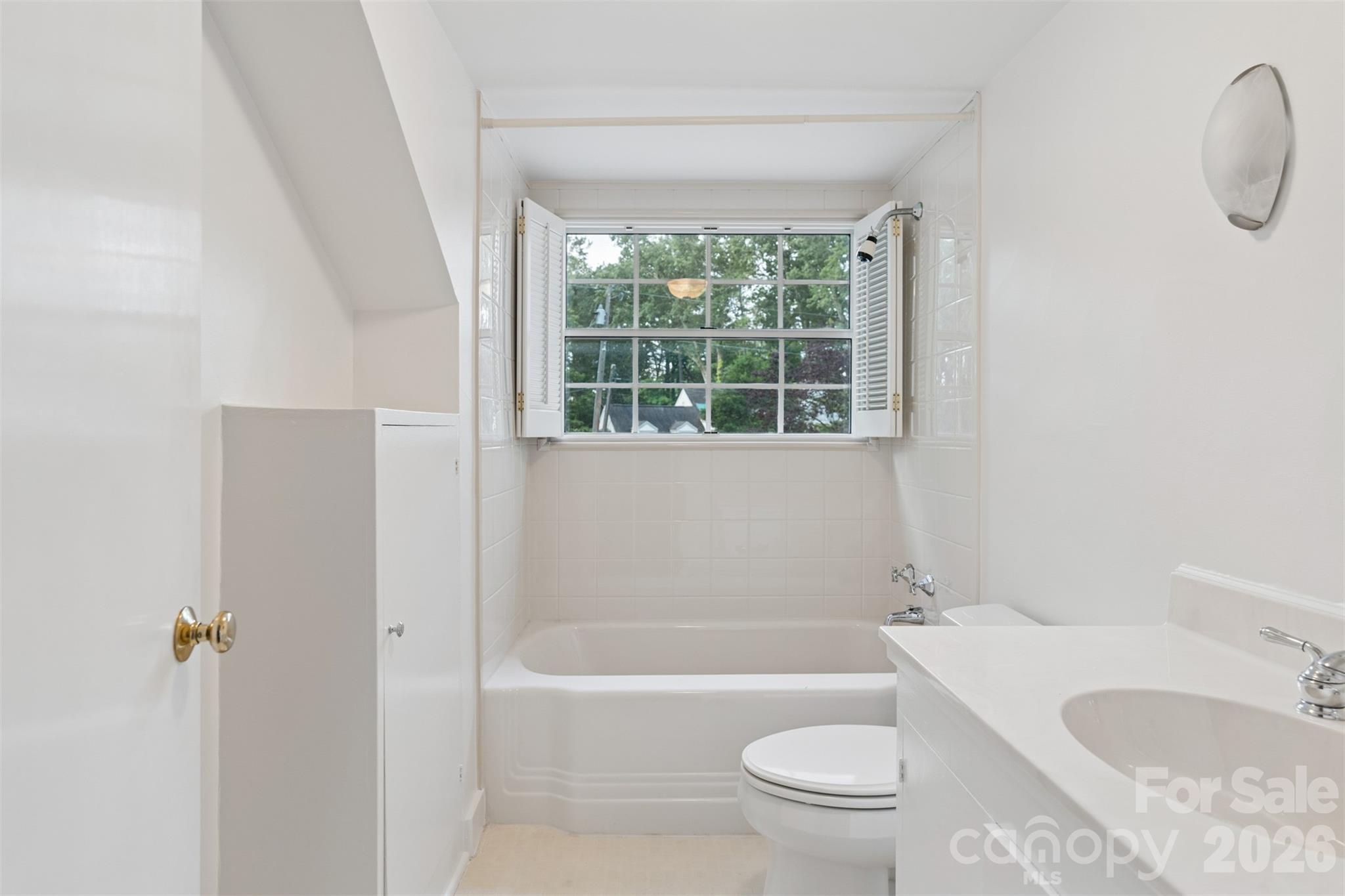 55 First Street Property Photo 21