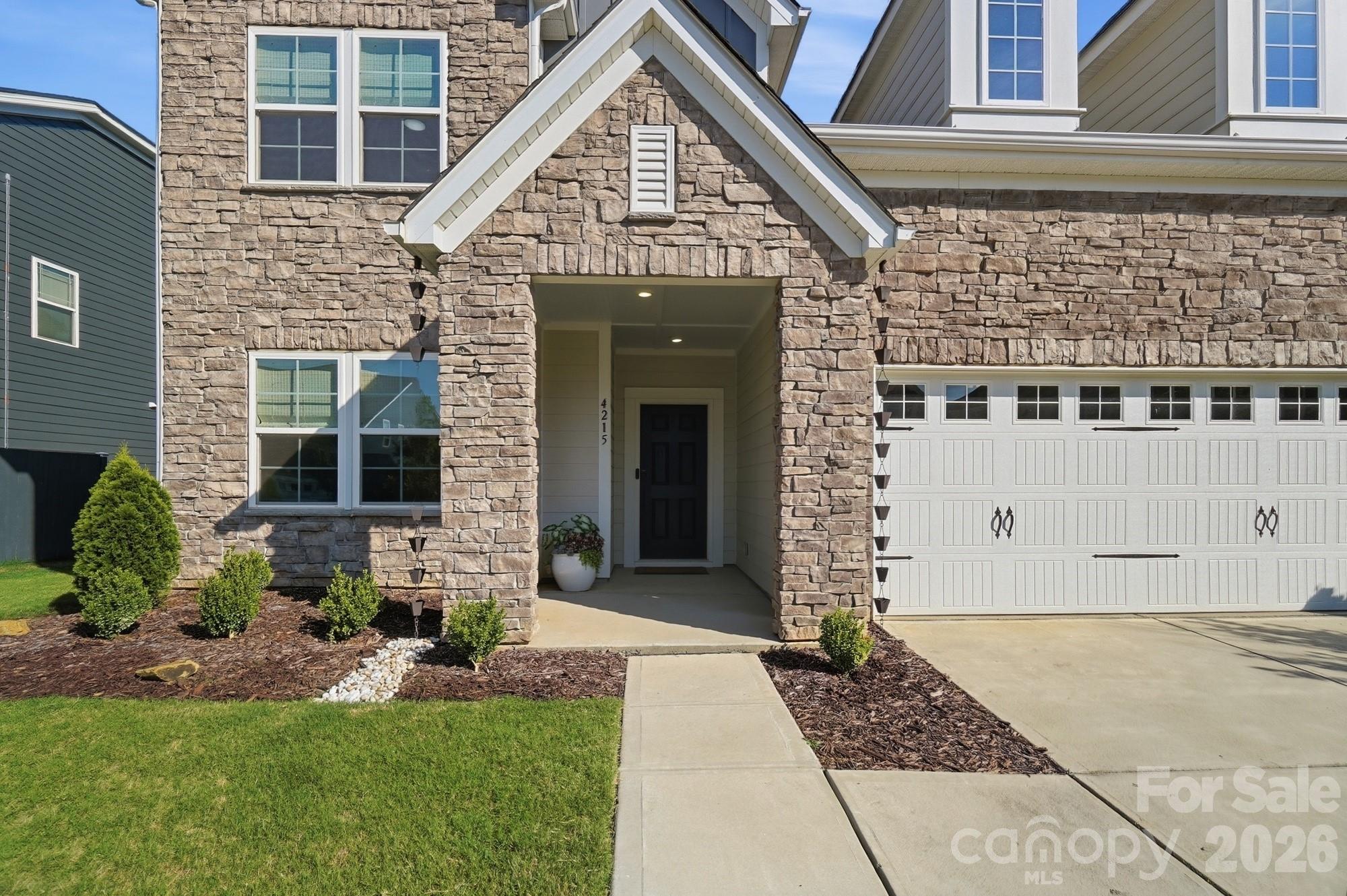 4215 Poplin Grove Drive Property Photo 2