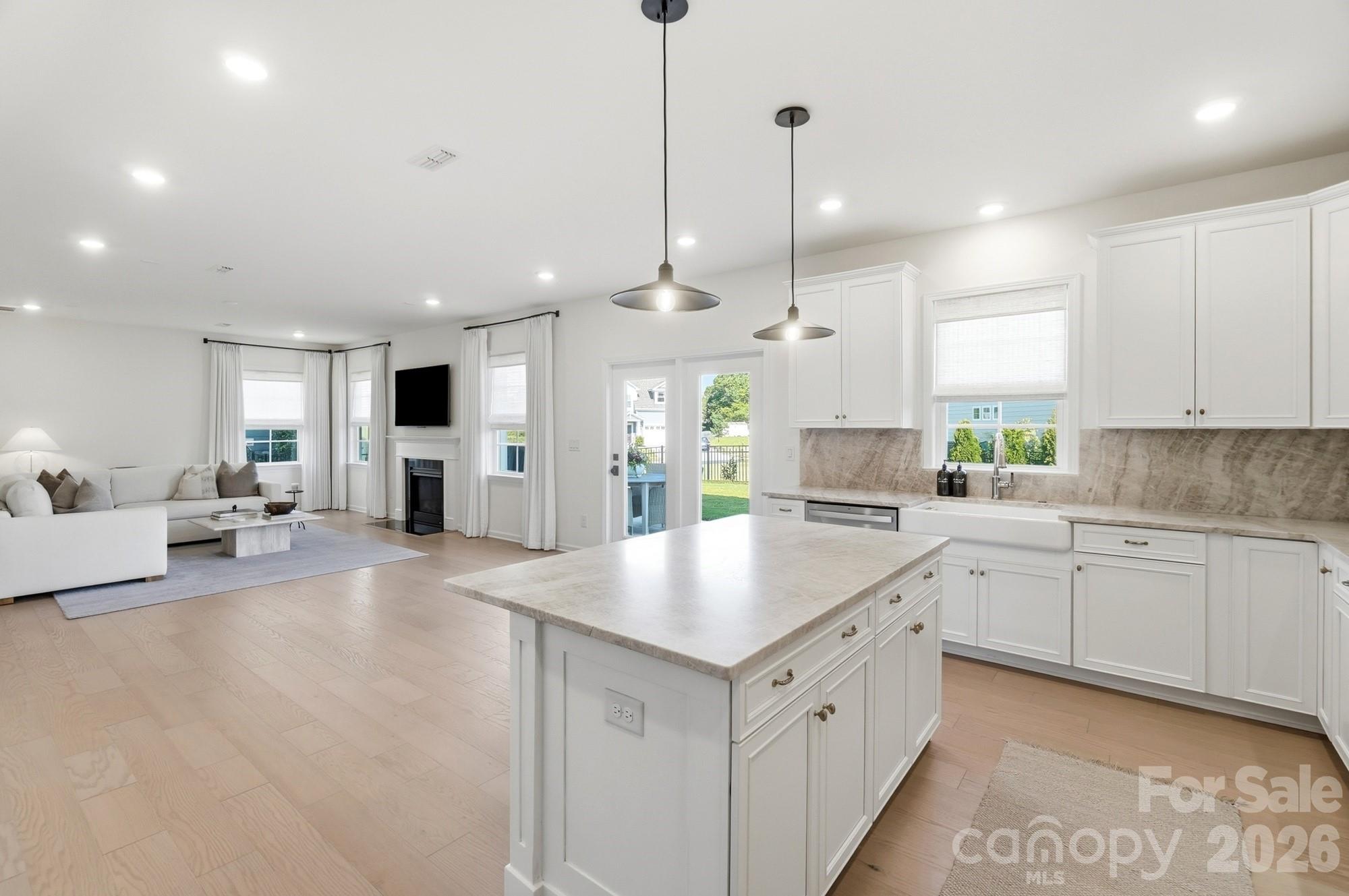 4215 Poplin Grove Drive Property Photo 6