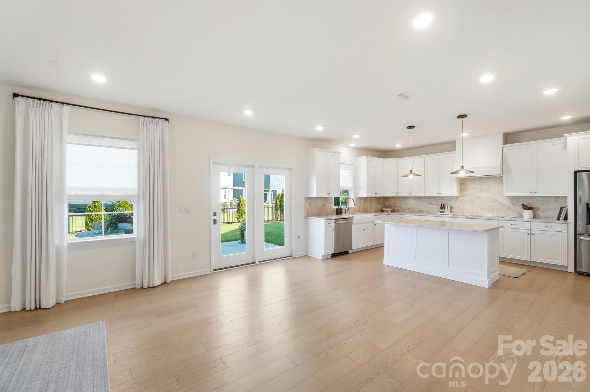 4215 Poplin Grove Drive Property Photo 8