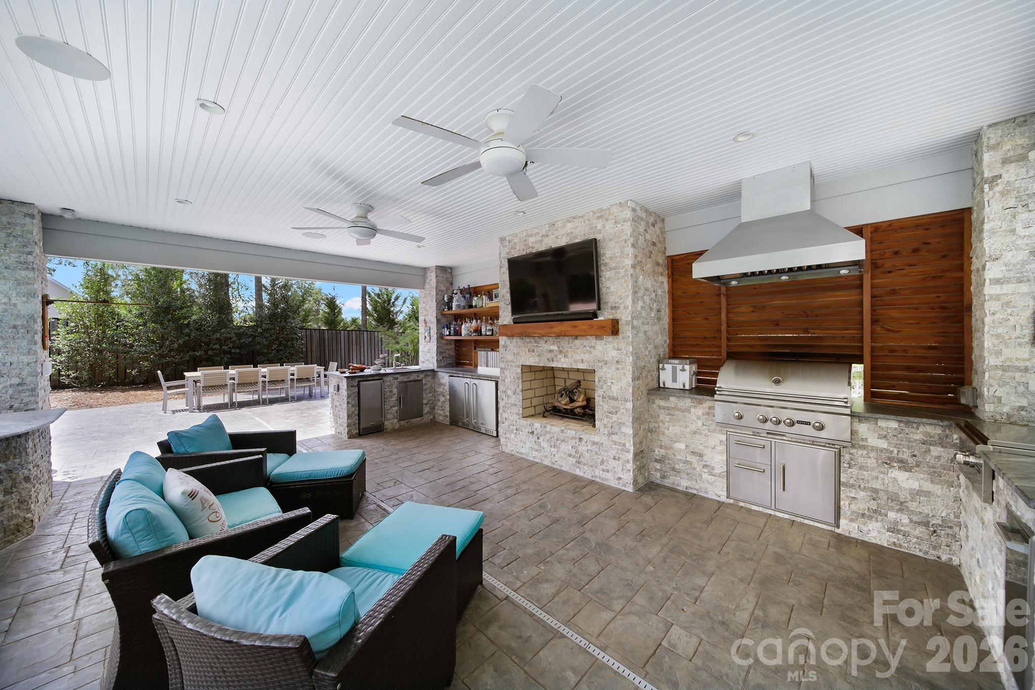 6218 Cory Bret Lane Property Photo 5