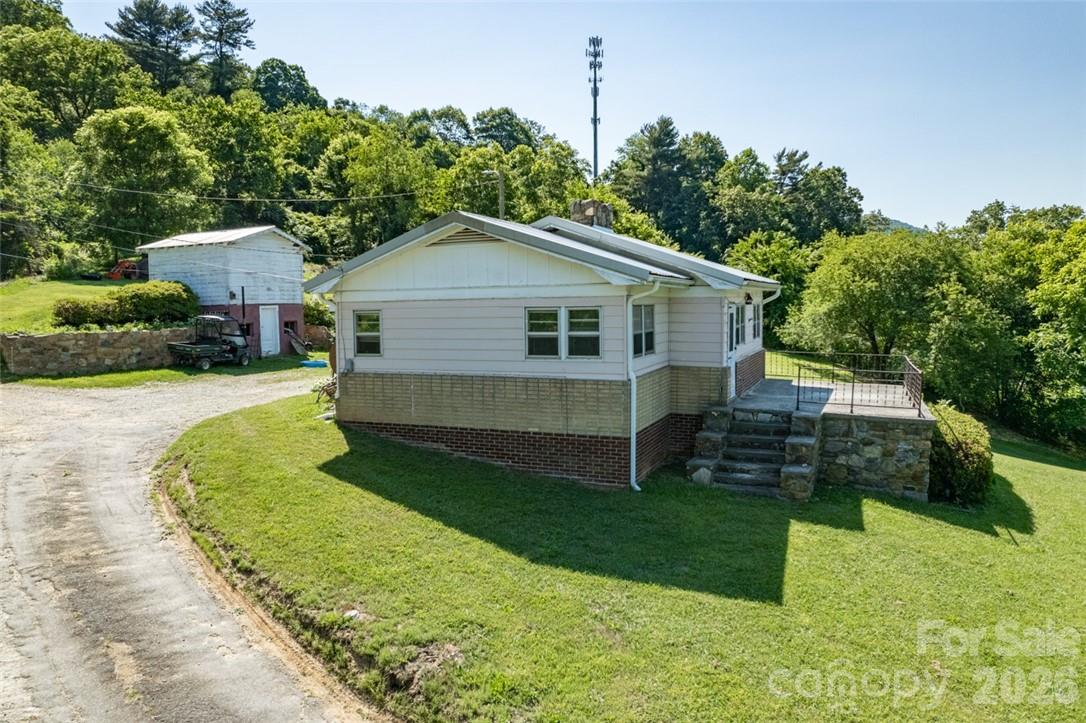 415 Weaverville Road 59 1/2 Pt 59 & Pt 60 Property Photo 9