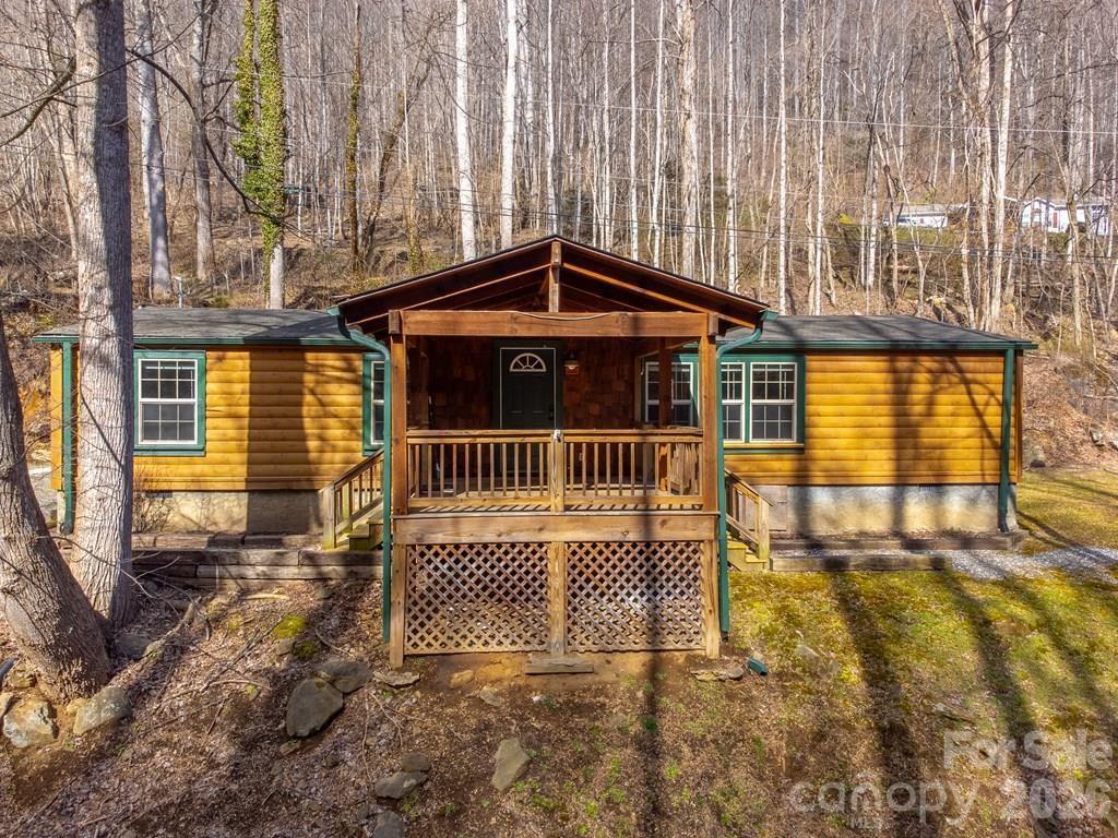 1668 Buff Creek Road Property Photo 1