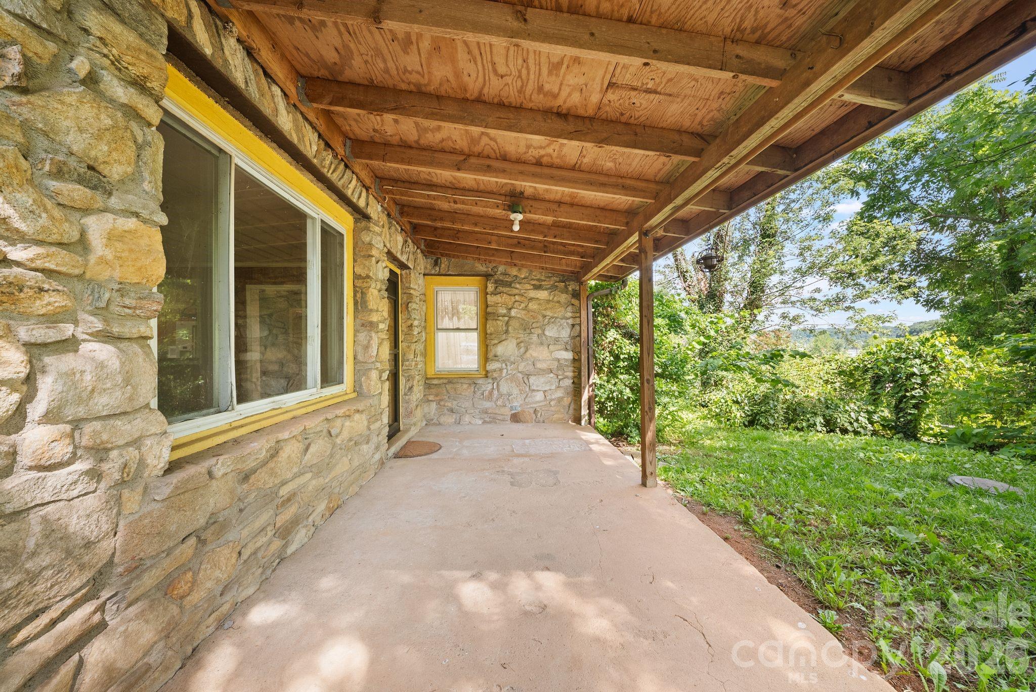 78 Green Oak Road Property Photo 3