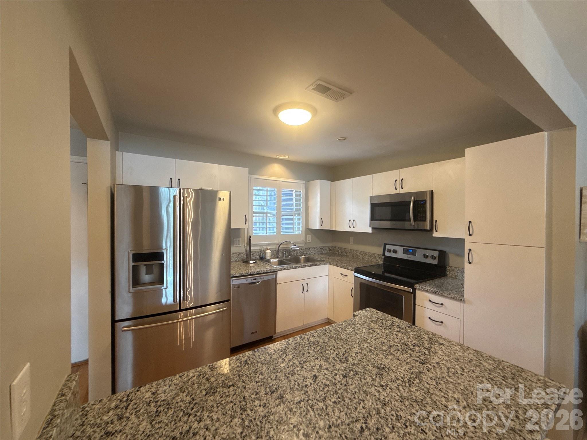 9817 Emerald Point Drive 8 Property Photo 3