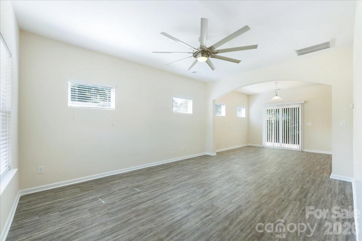 1009 Cedar Village Trail Property Photo 4
