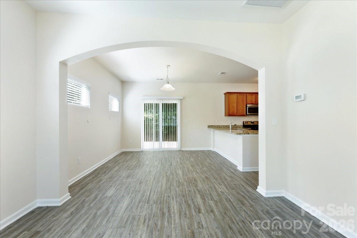 1009 Cedar Village Trail Property Photo 5