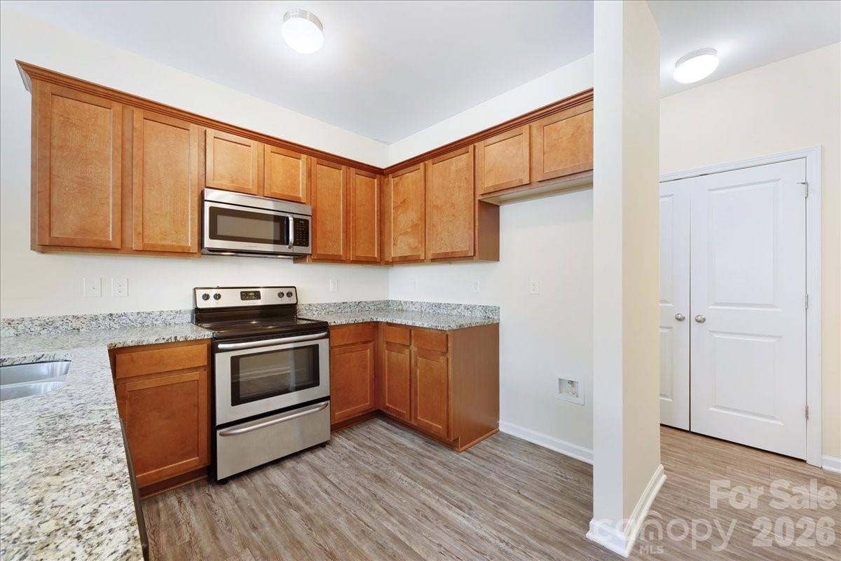 1009 Cedar Village Trail Property Photo 7