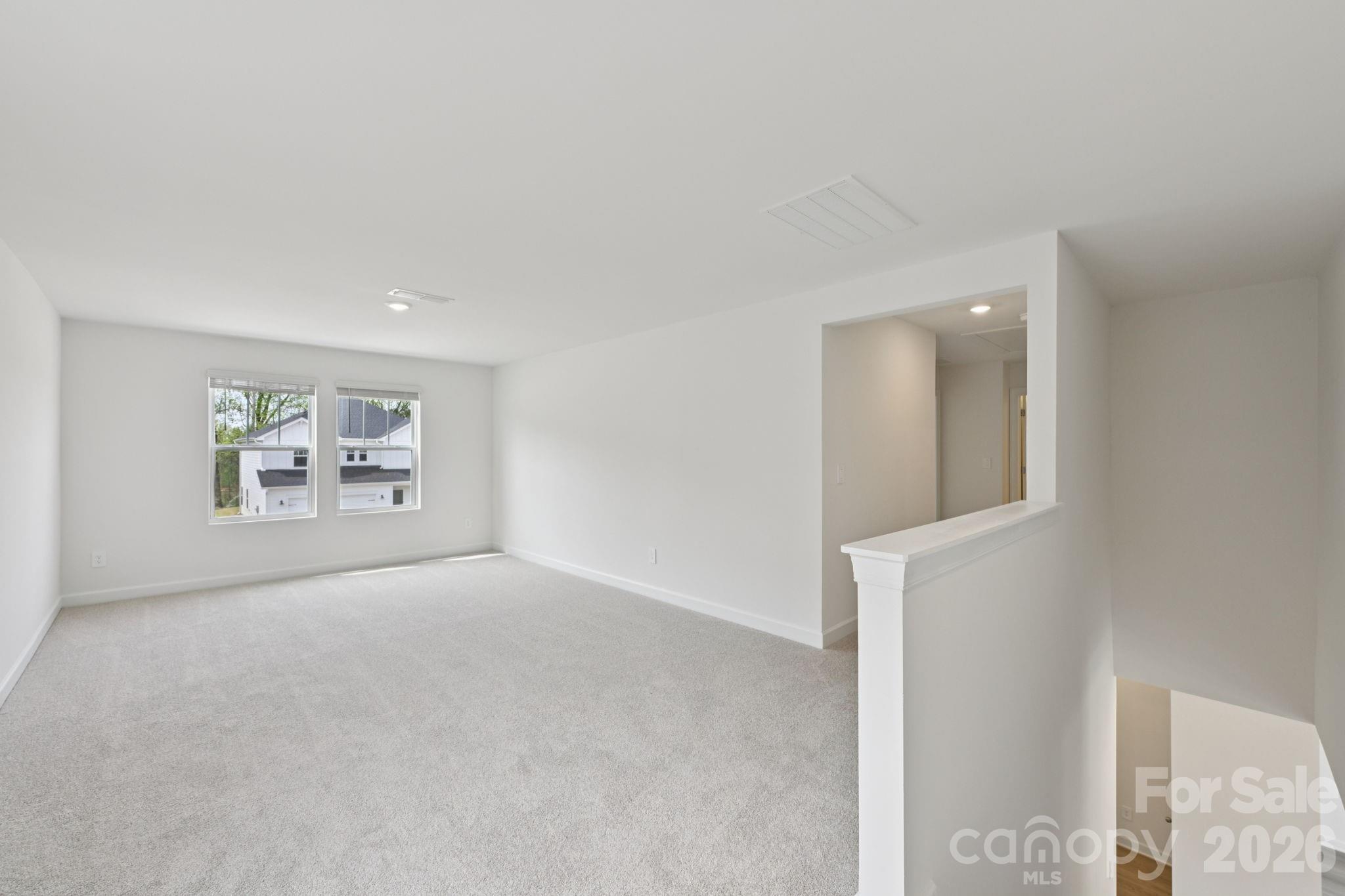 2052 Sunflower Circle Property Photo 14