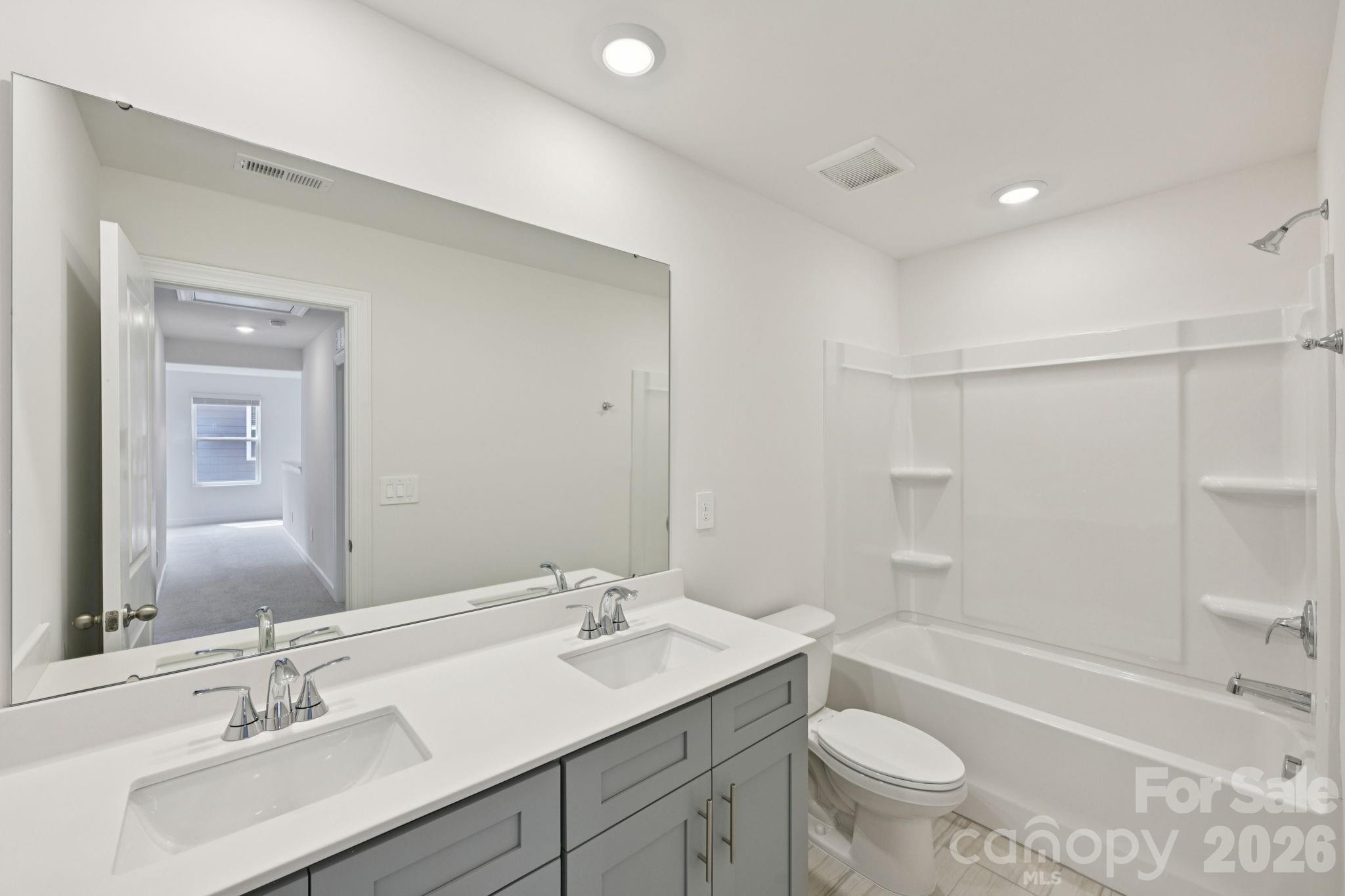 2052 Sunflower Circle Property Photo 24