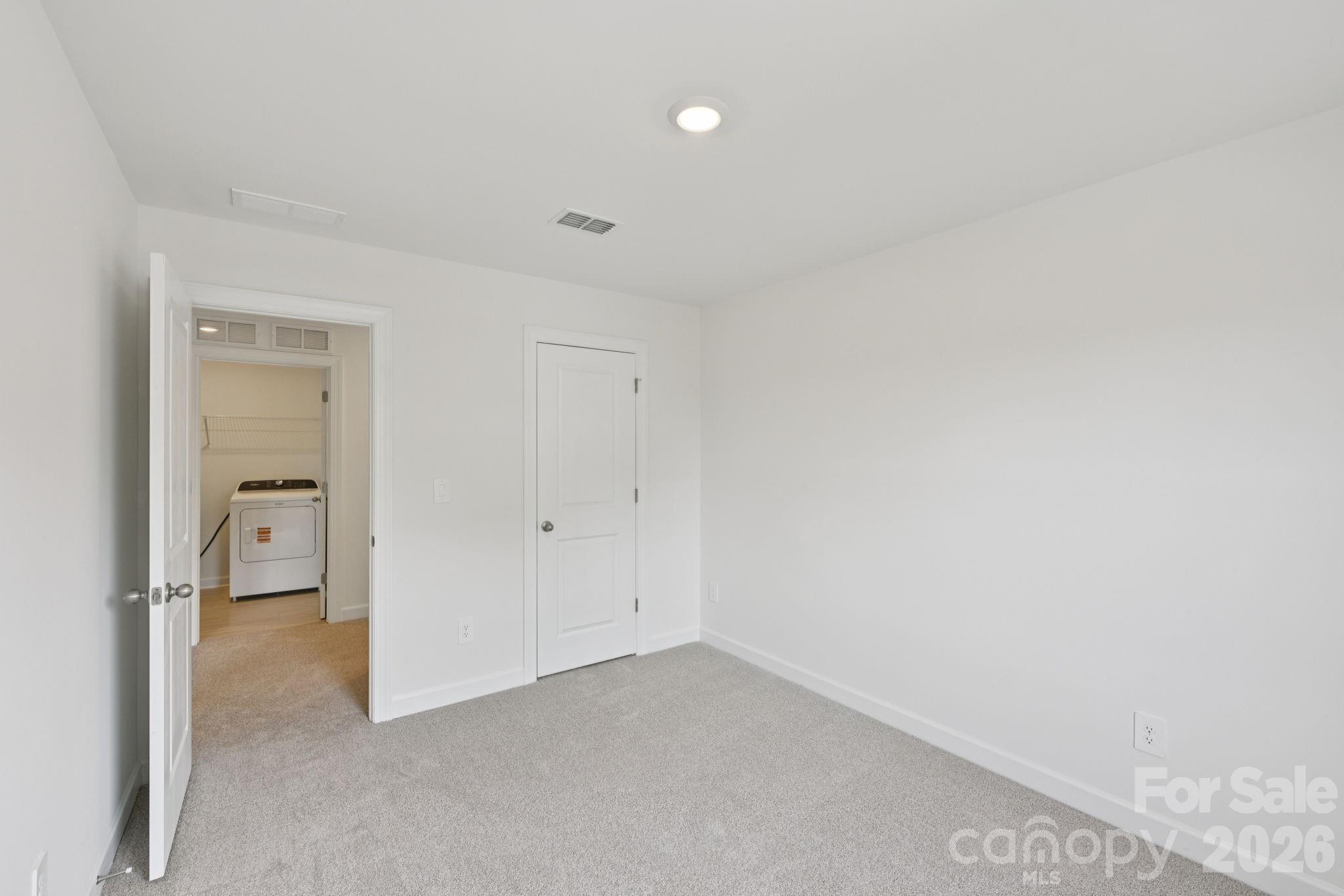 2052 Sunflower Circle Property Photo 28