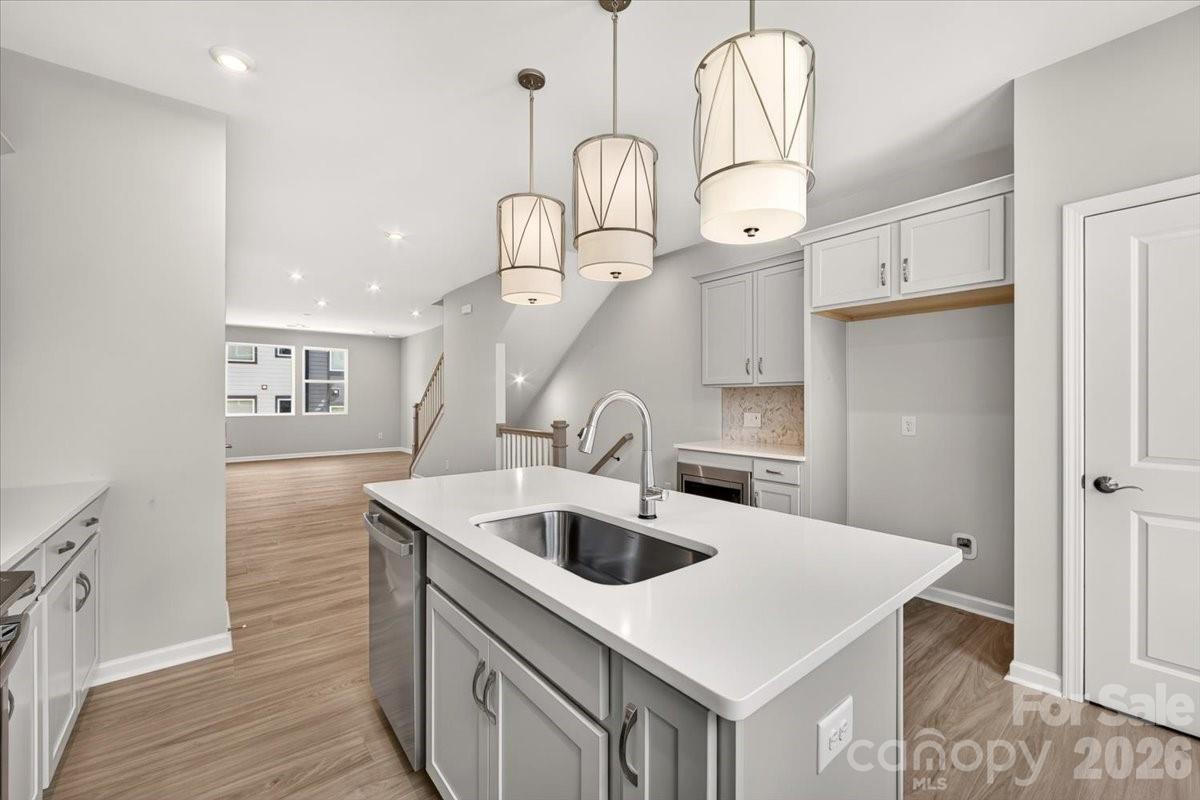 5513 Swaling Street Property Photo 10