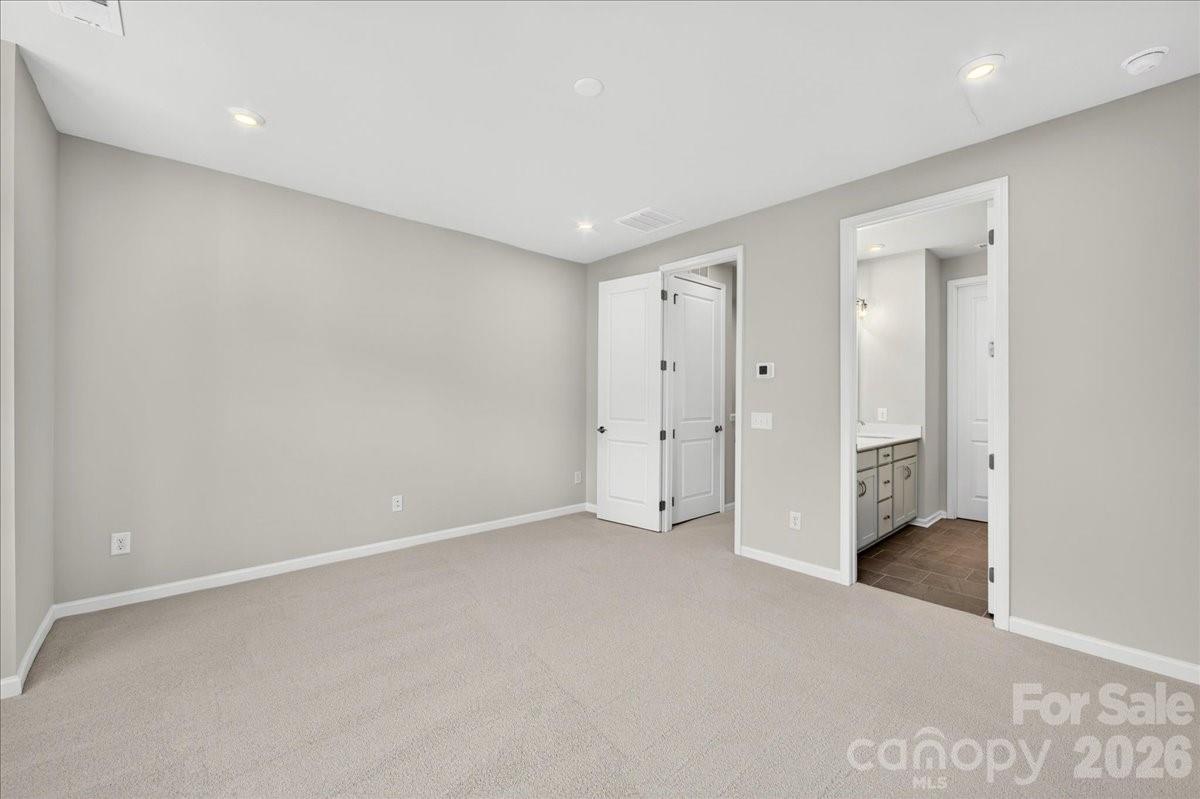 5513 Swaling Street Property Photo 24