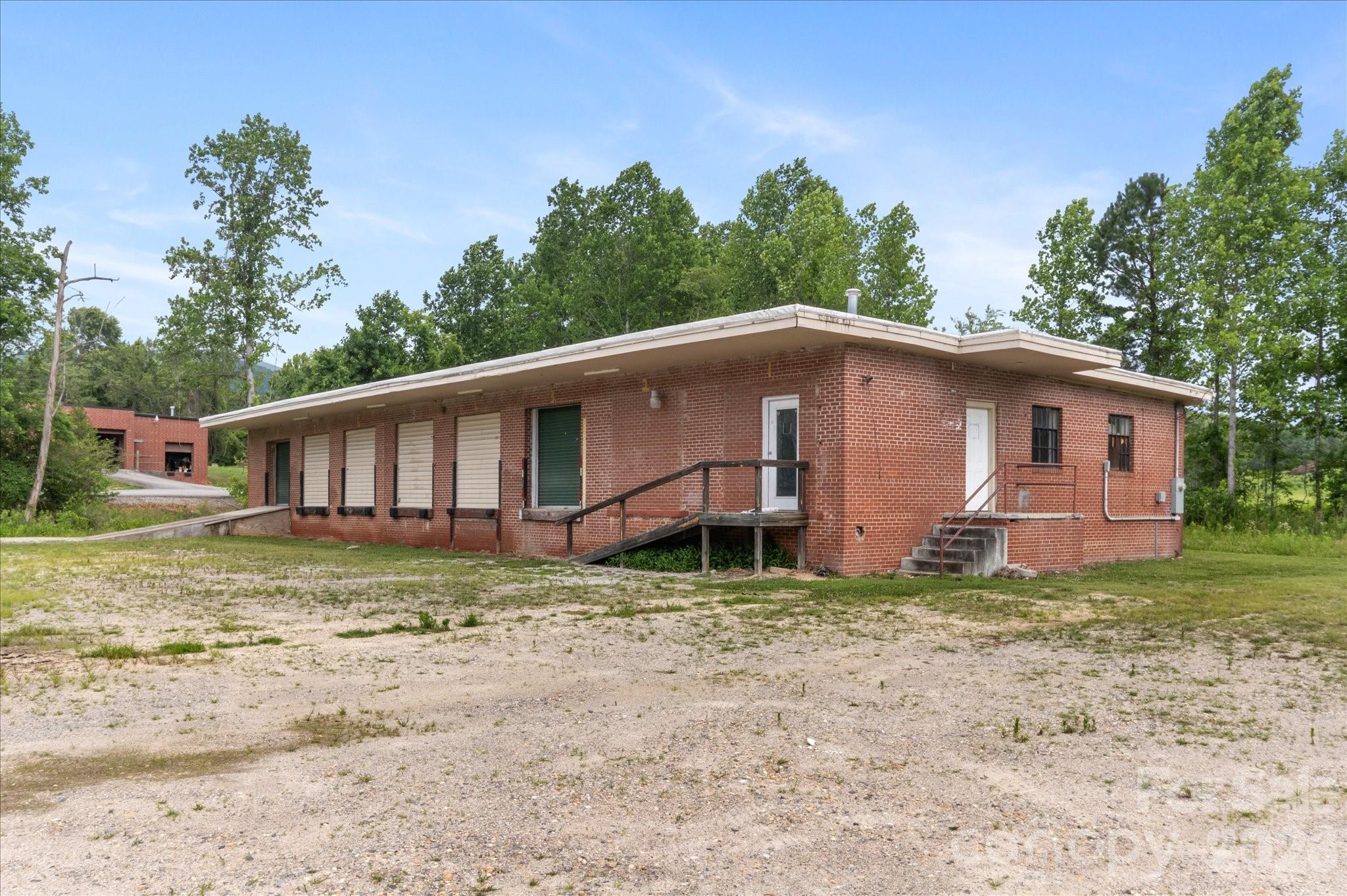 2324 Us 70 Highway Property Photo 15
