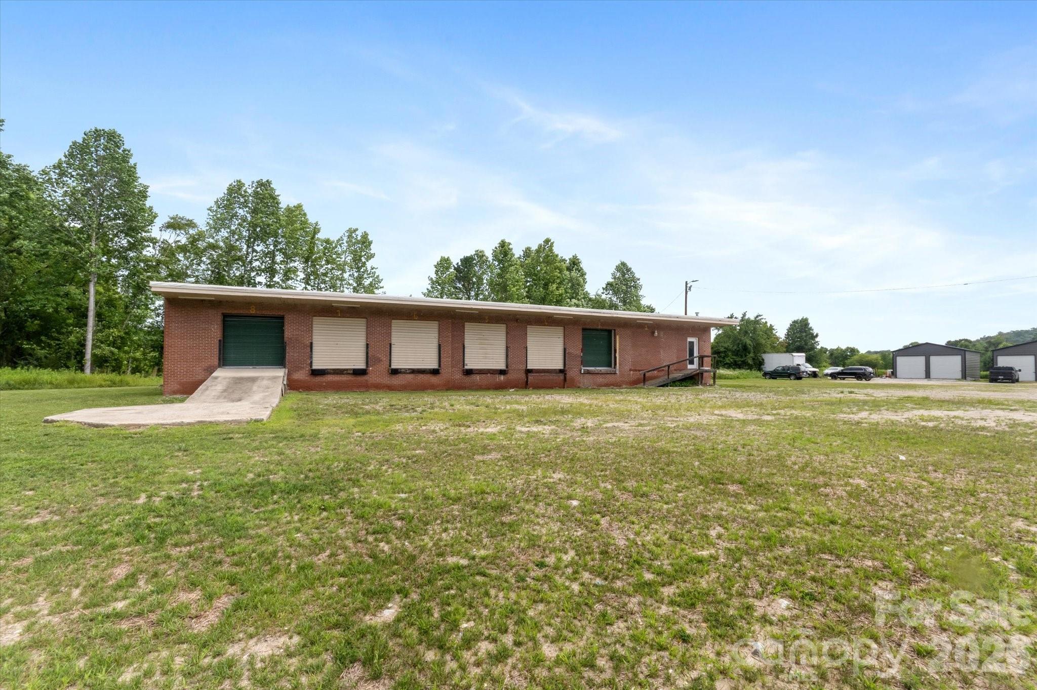 2324 Us 70 Highway Property Photo 17