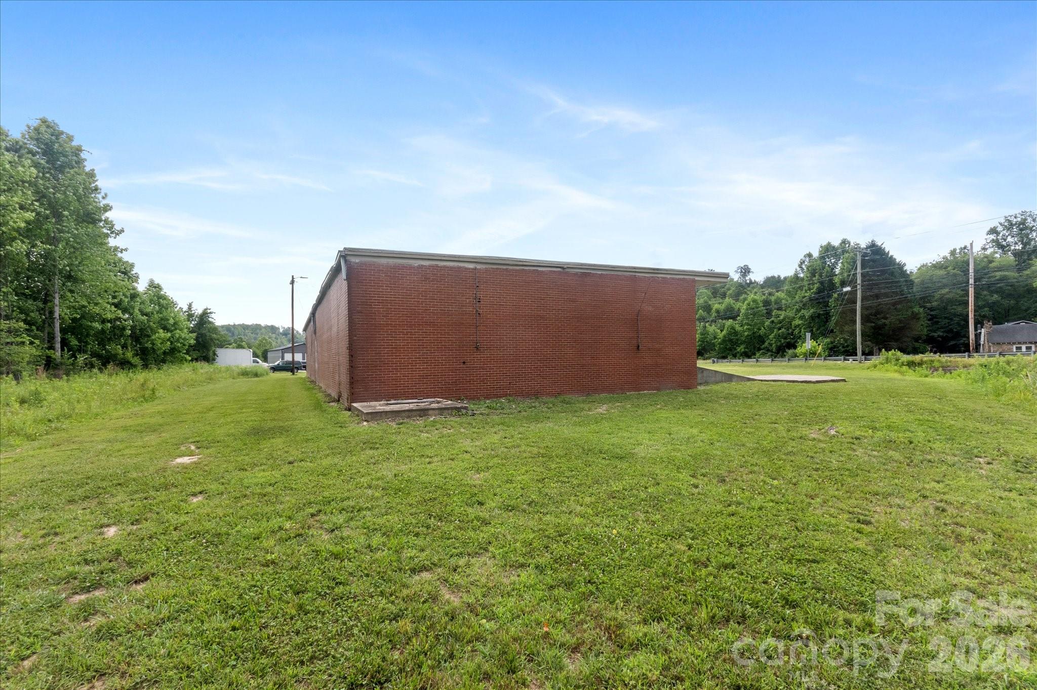 2324 Us 70 Highway Property Photo 19