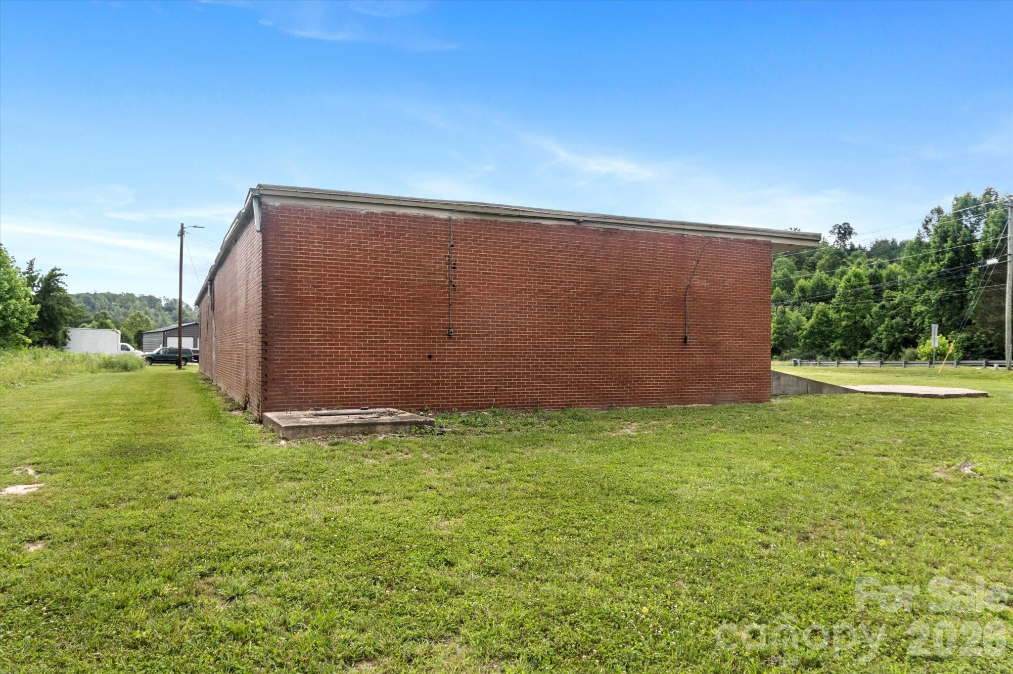 2324 Us 70 Highway Property Photo 20