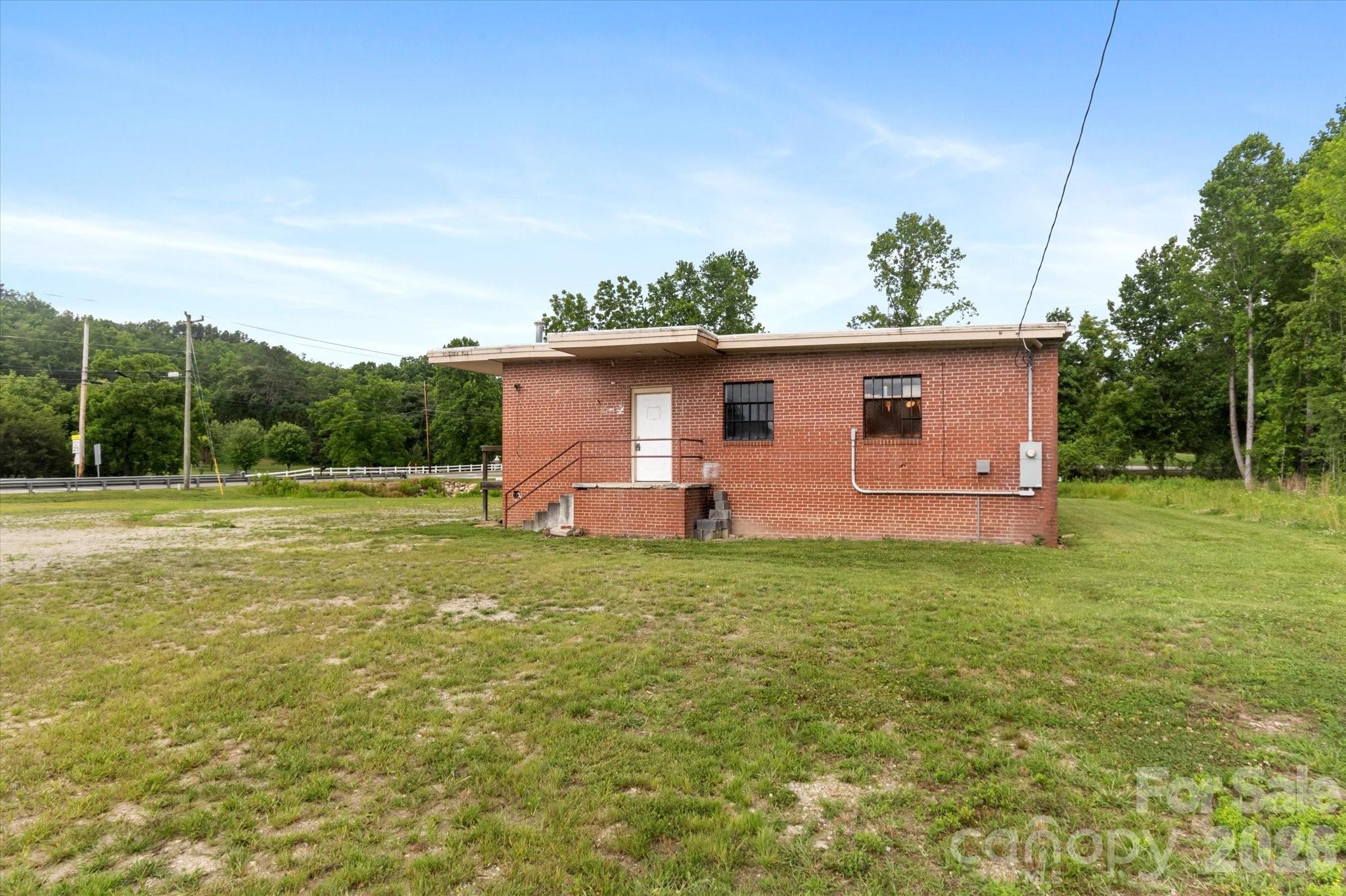 2324 Us 70 Highway Property Photo 21