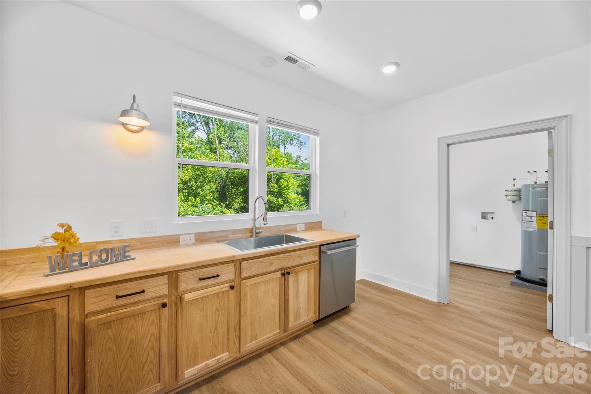 1003 College Boulevard Property Photo 10