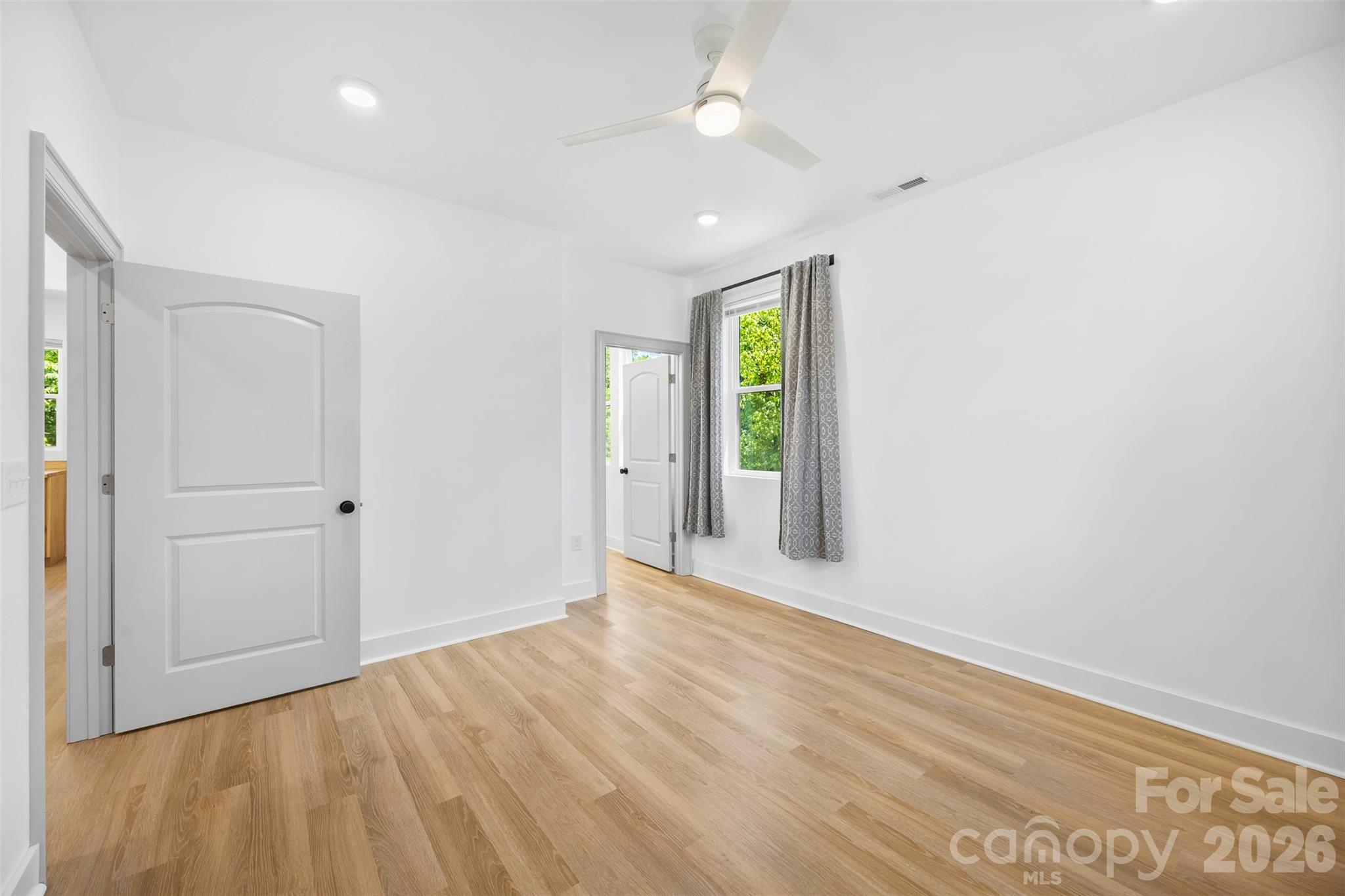 1003 College Boulevard Property Photo 17