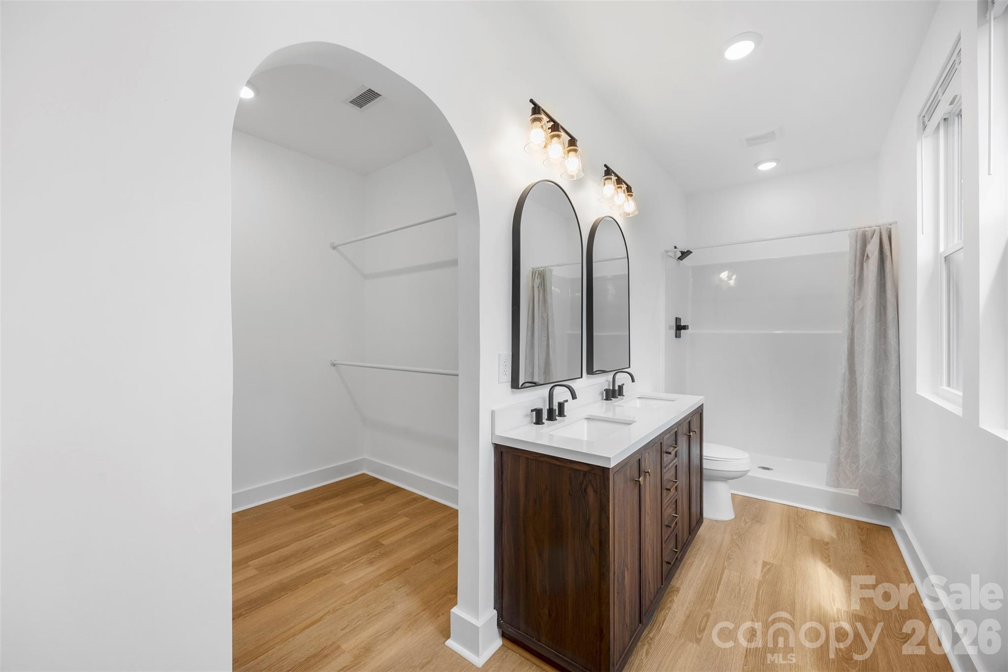 1003 College Boulevard Property Photo 20