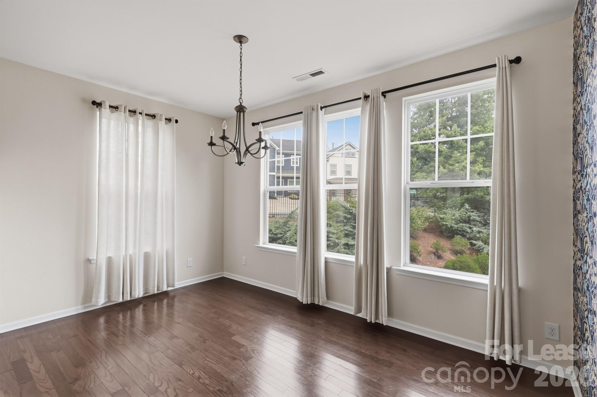 1502 Sharon Road Property Photo 13