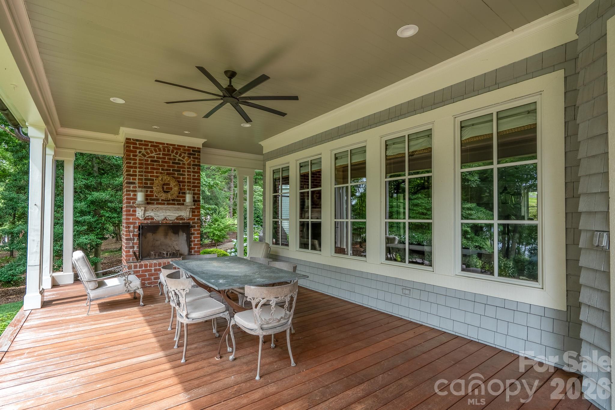 2375 Southpoint Lane Property Photo 45