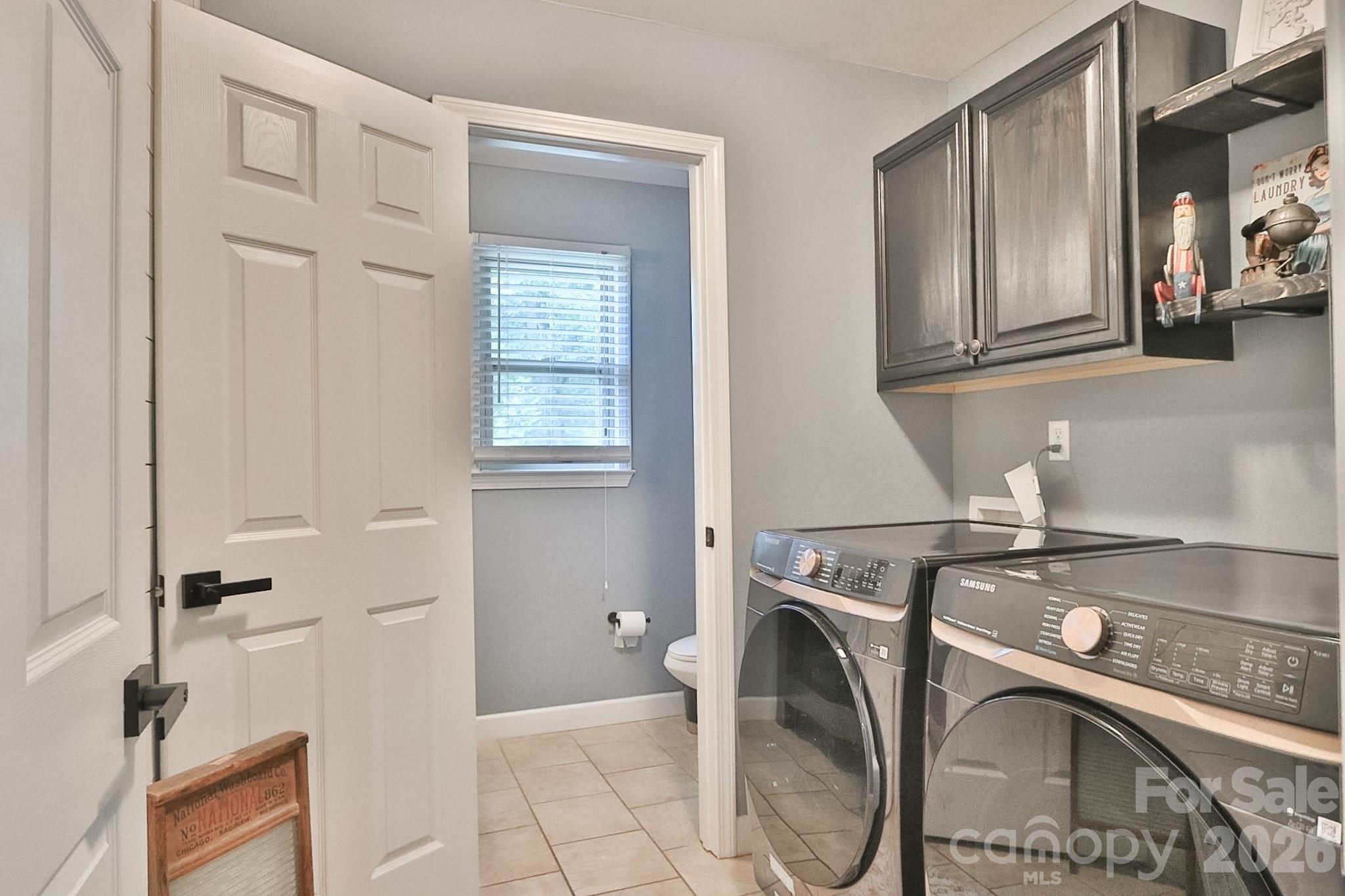 4220 Mae-len Drive Property Photo 17