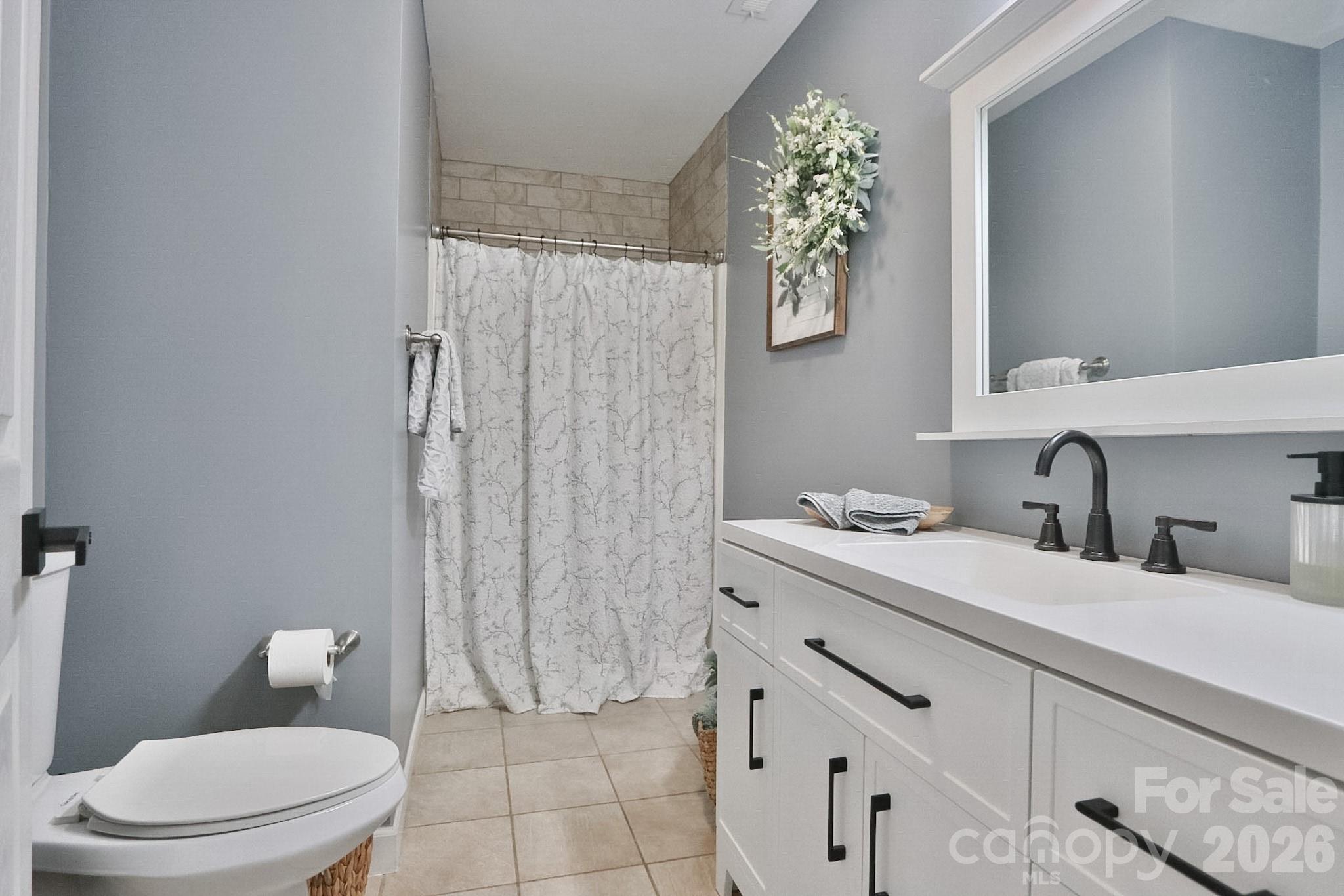 4220 Mae-len Drive Property Photo 23