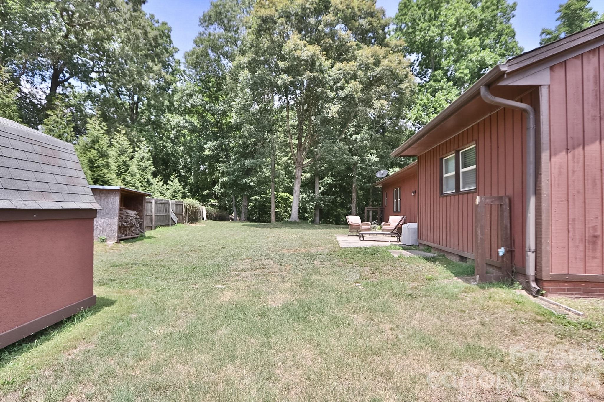 4220 Mae-len Drive Property Photo 31