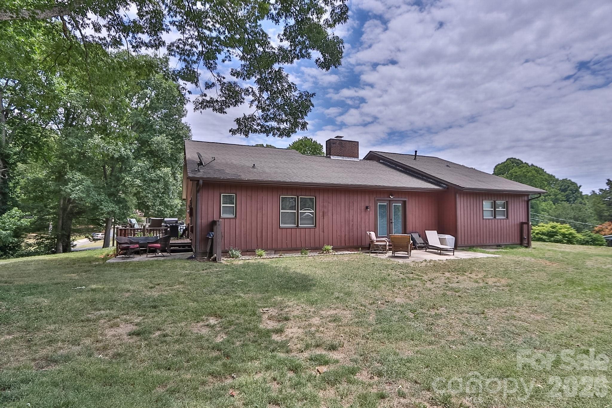 4220 Mae-len Drive Property Photo 32