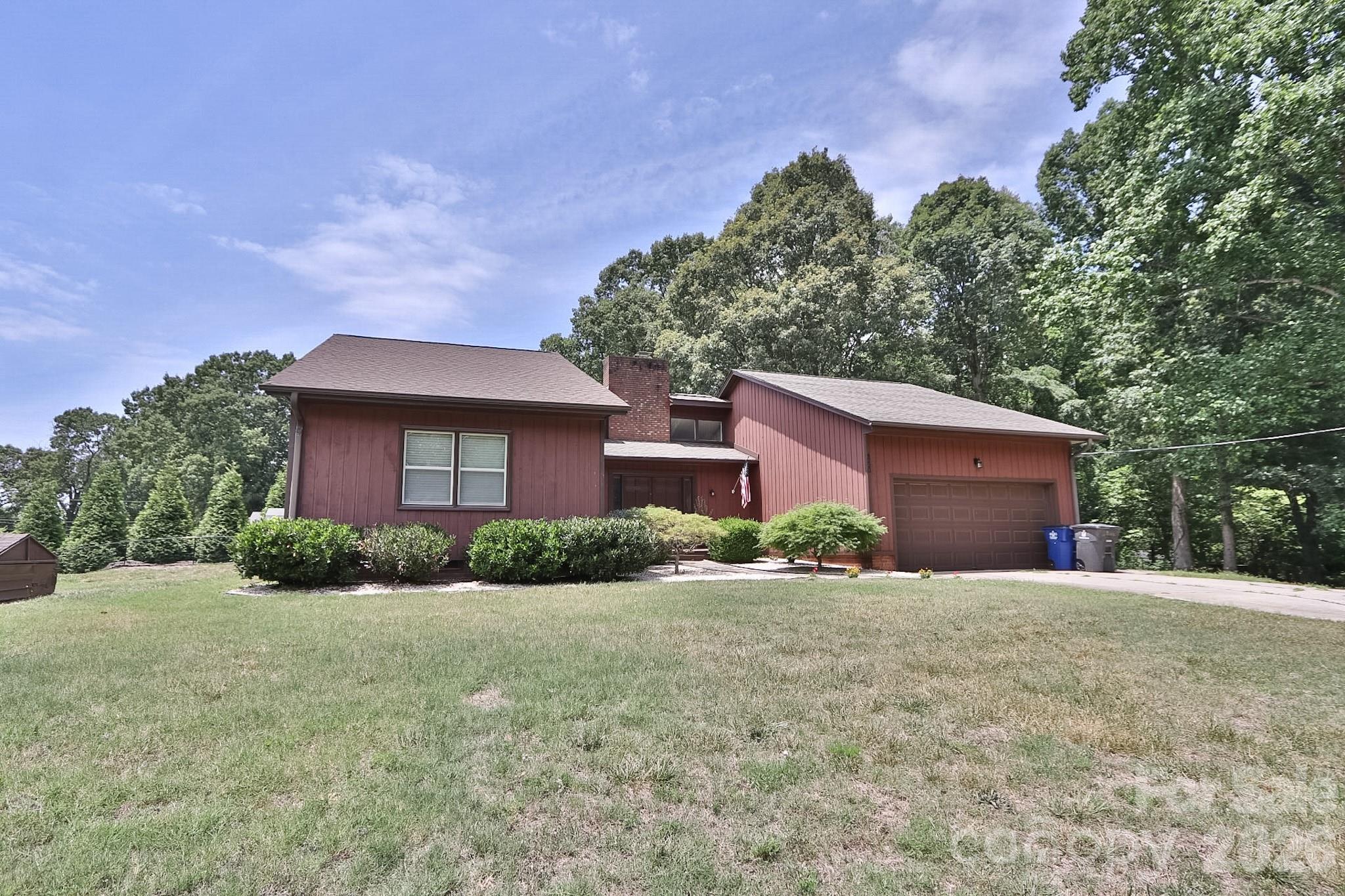 4220 Mae-len Drive Property Photo 38