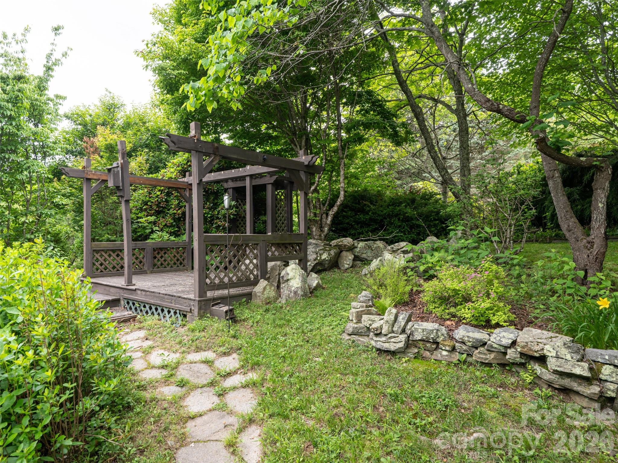 243 Pioneer Ridge Road Property Photo 41