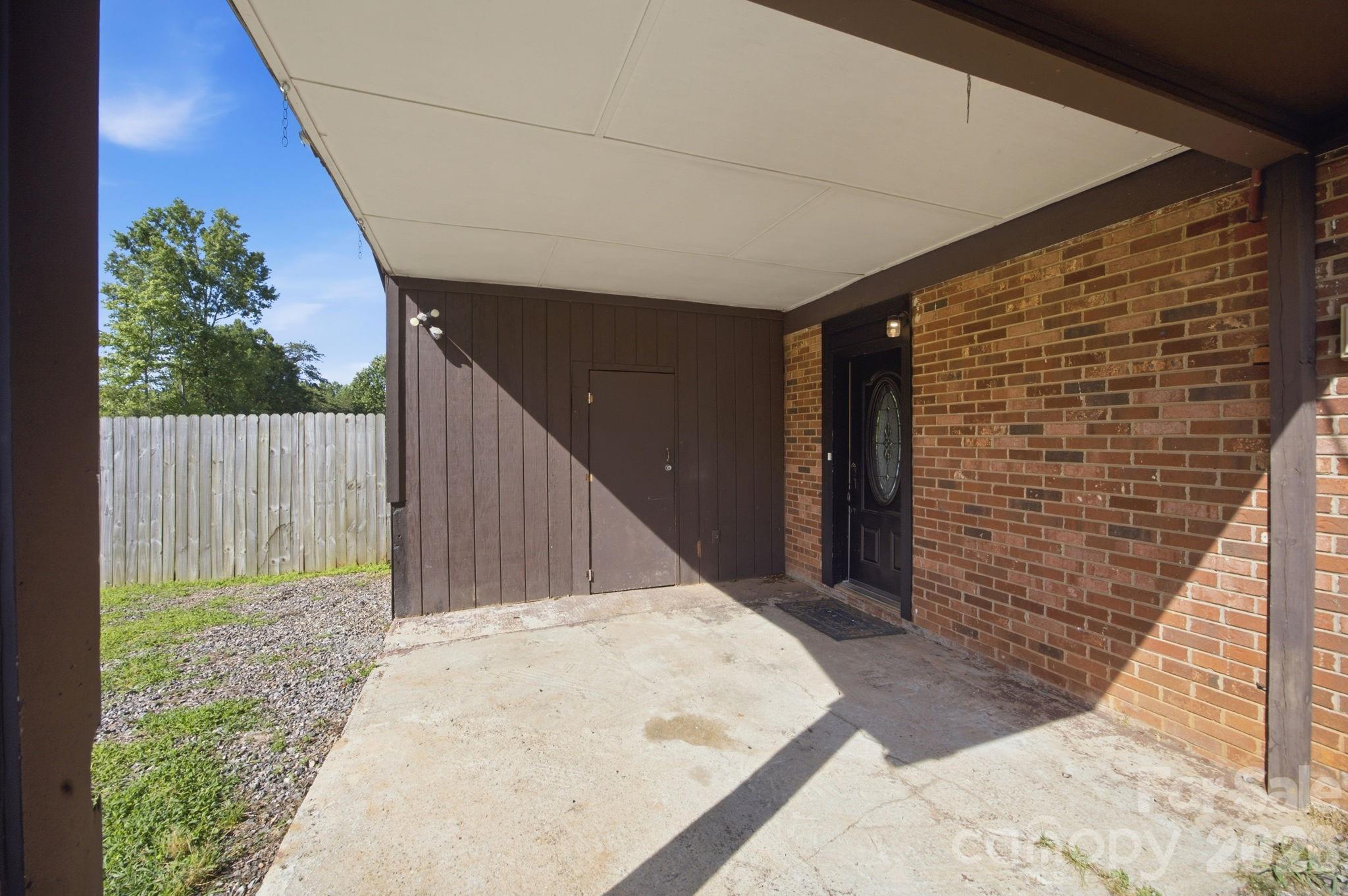 2405 2nd Street Property Photo 10