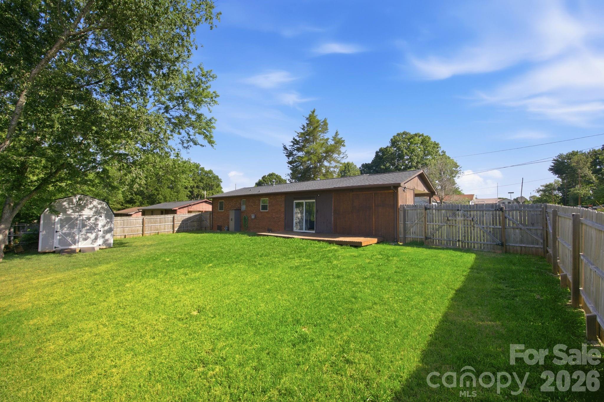 2405 2nd Street Property Photo 30